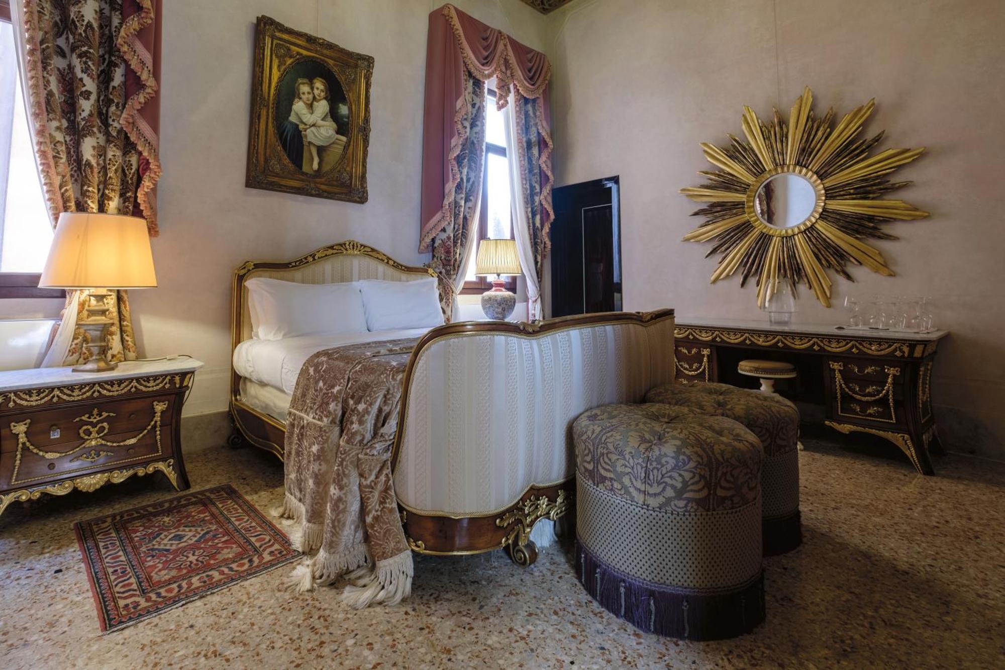 Palazzo Ca' Bernardo By Francesco Molon Guest house Venice