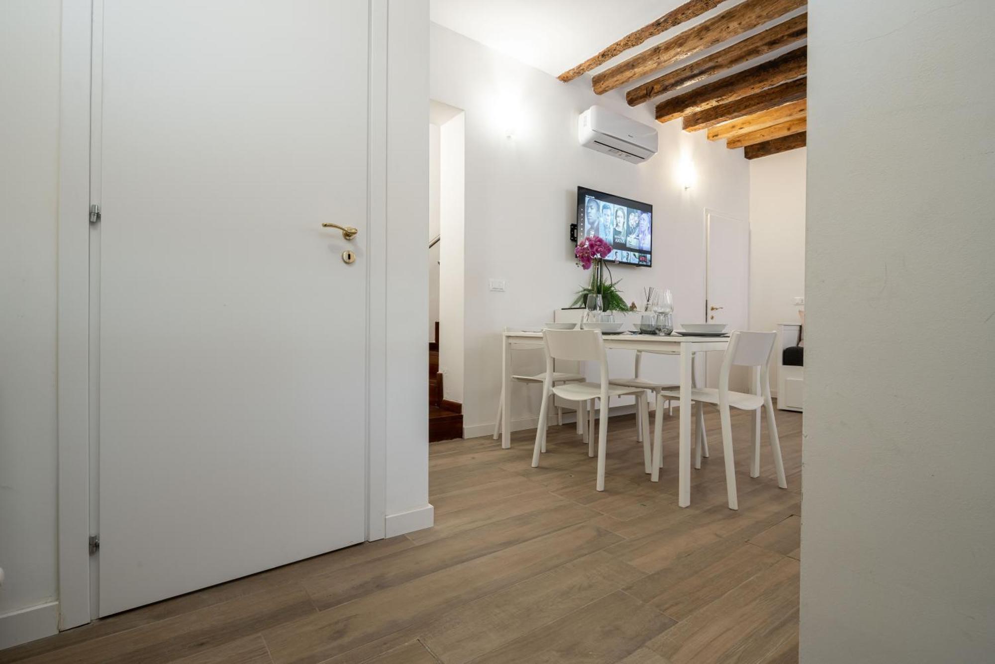 Terrazza Con Idromassaggio *