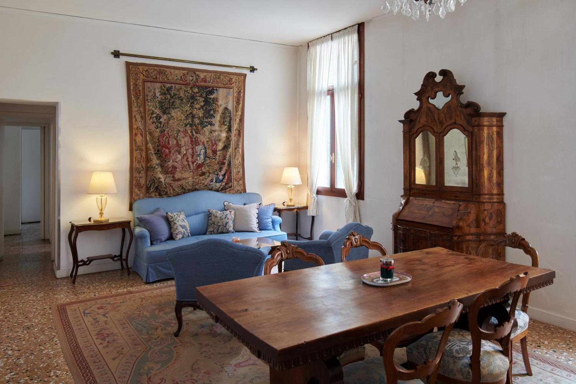 Aparthotel Palazzo Contarini Della Porta Di Ferro Venice