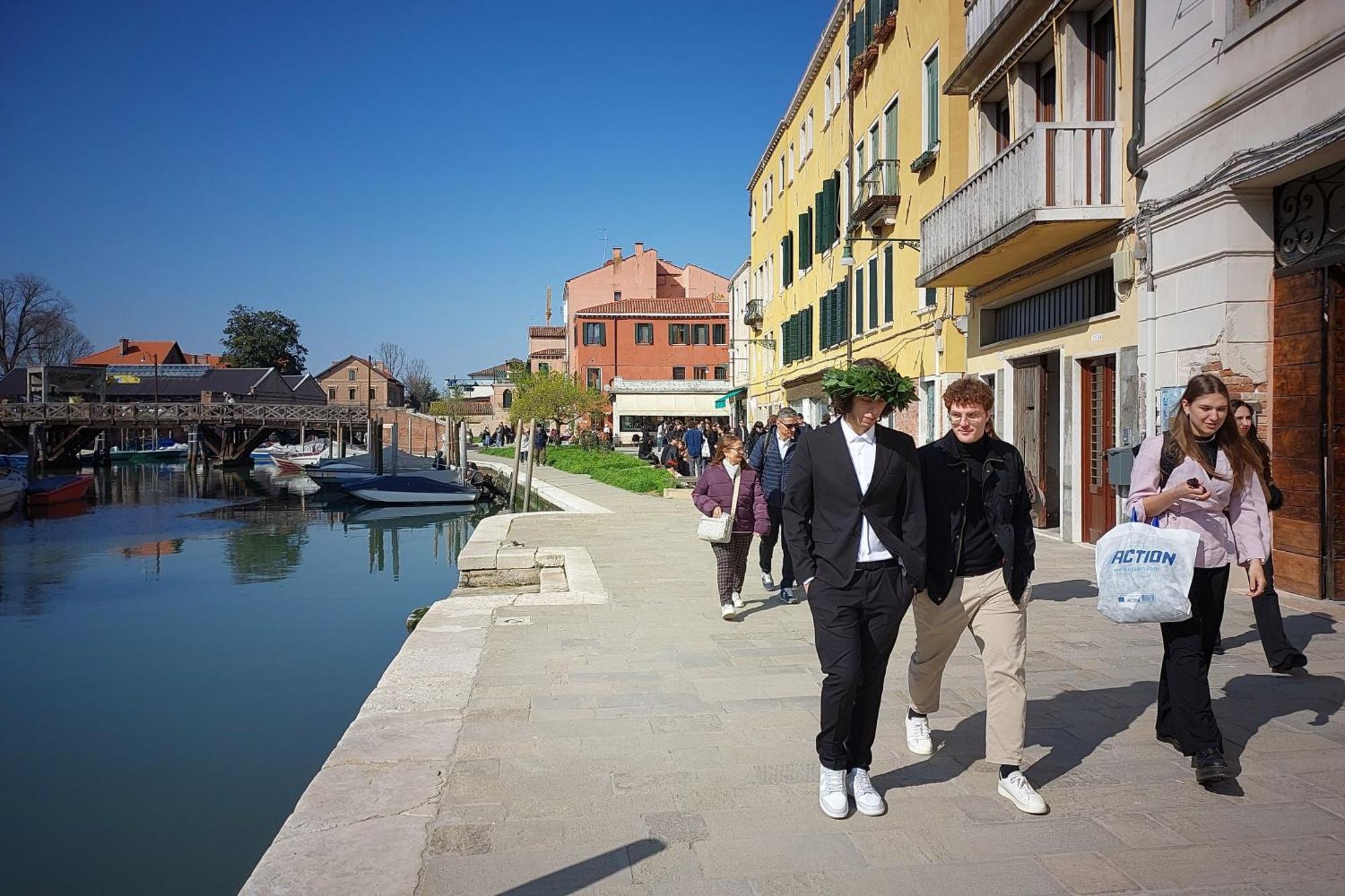 Cross-Canal Set Apartment Venice