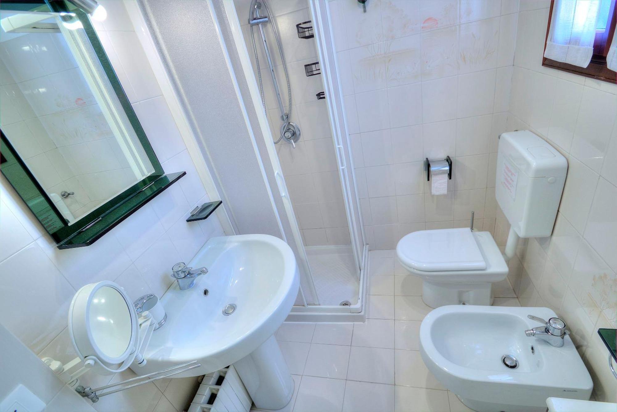 Cross-Canal Set Apartment Venice