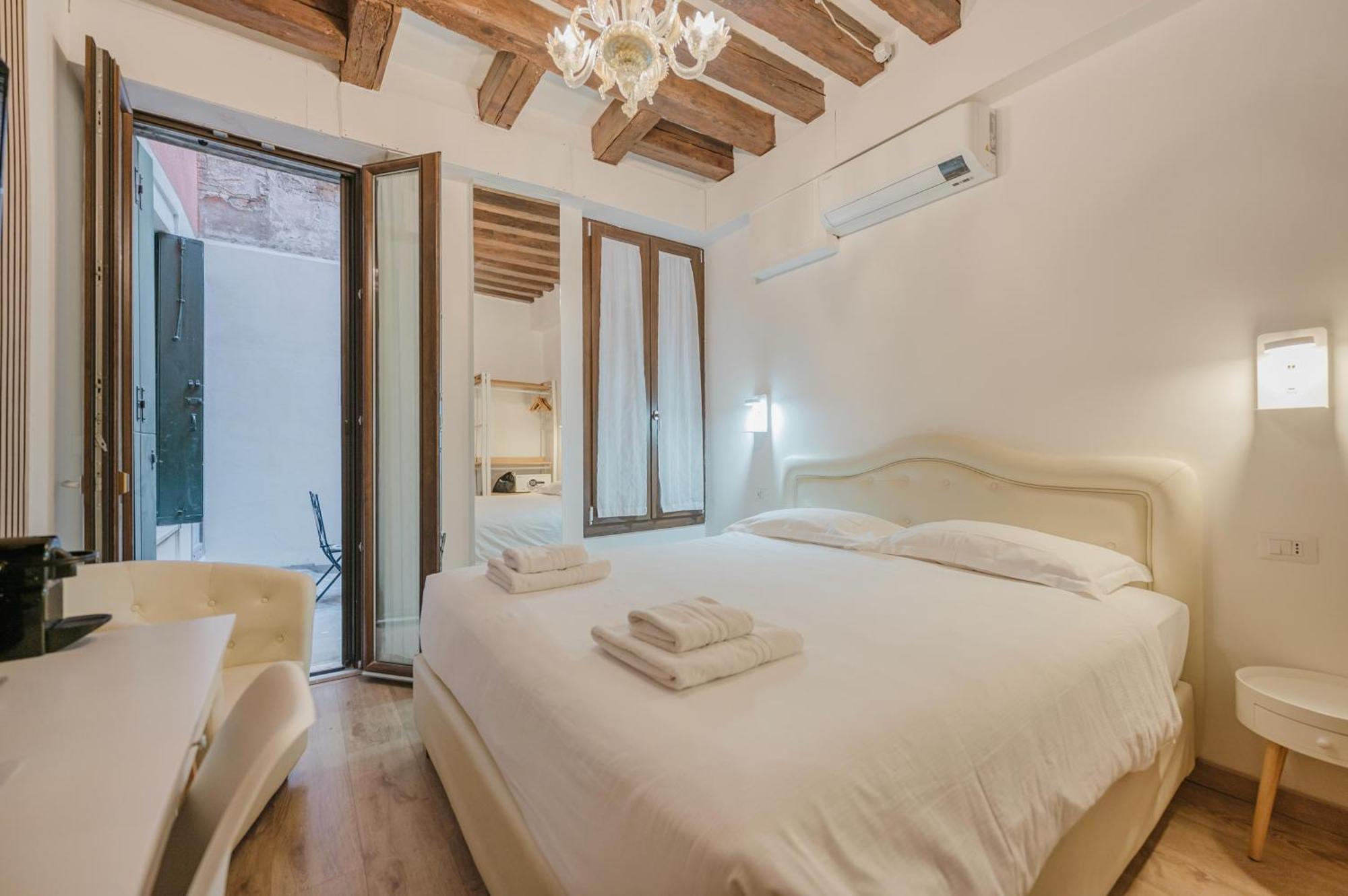 Bed & Breakfast Rialto 707 2*