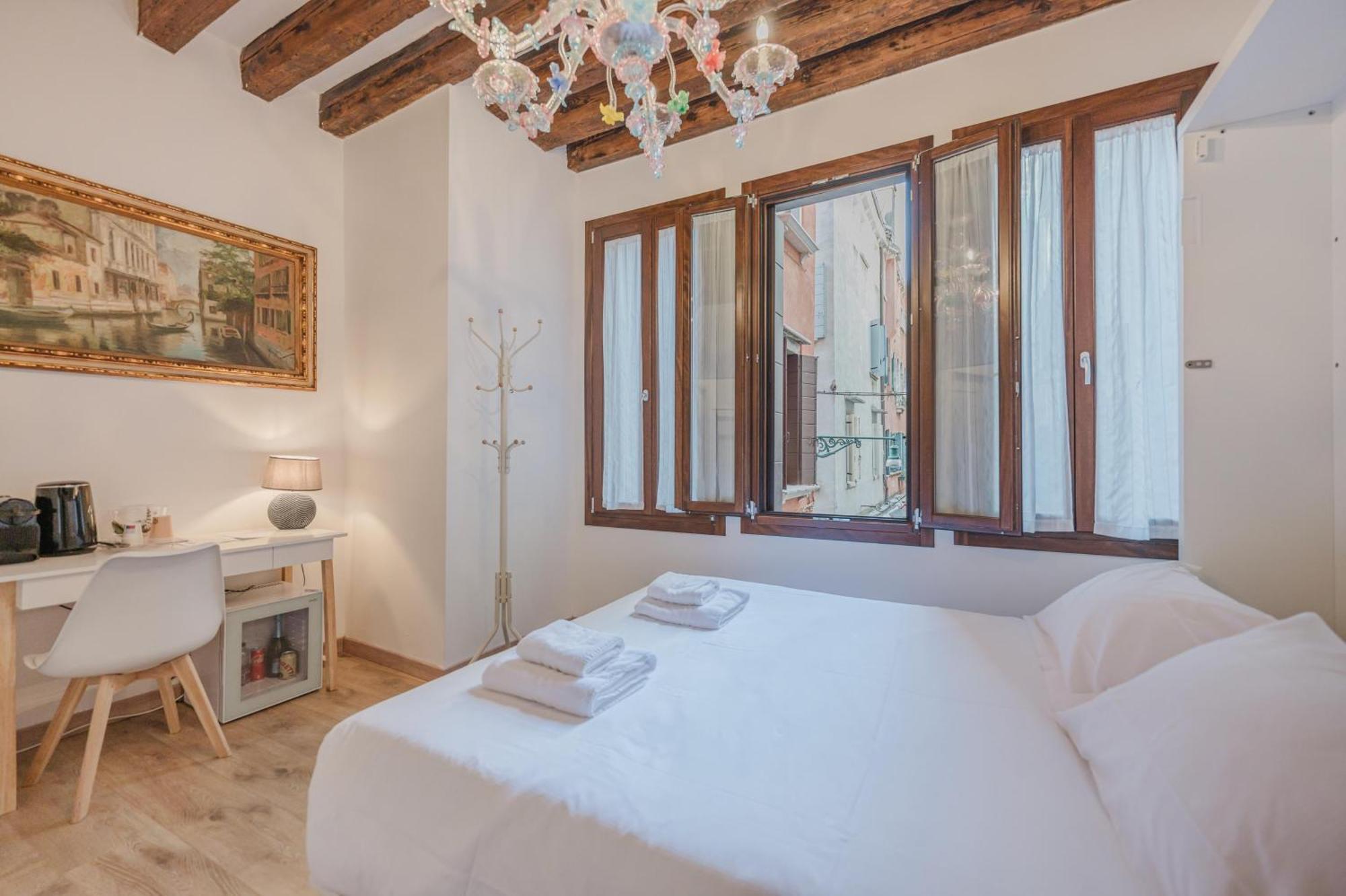 Rialto 707 Venice