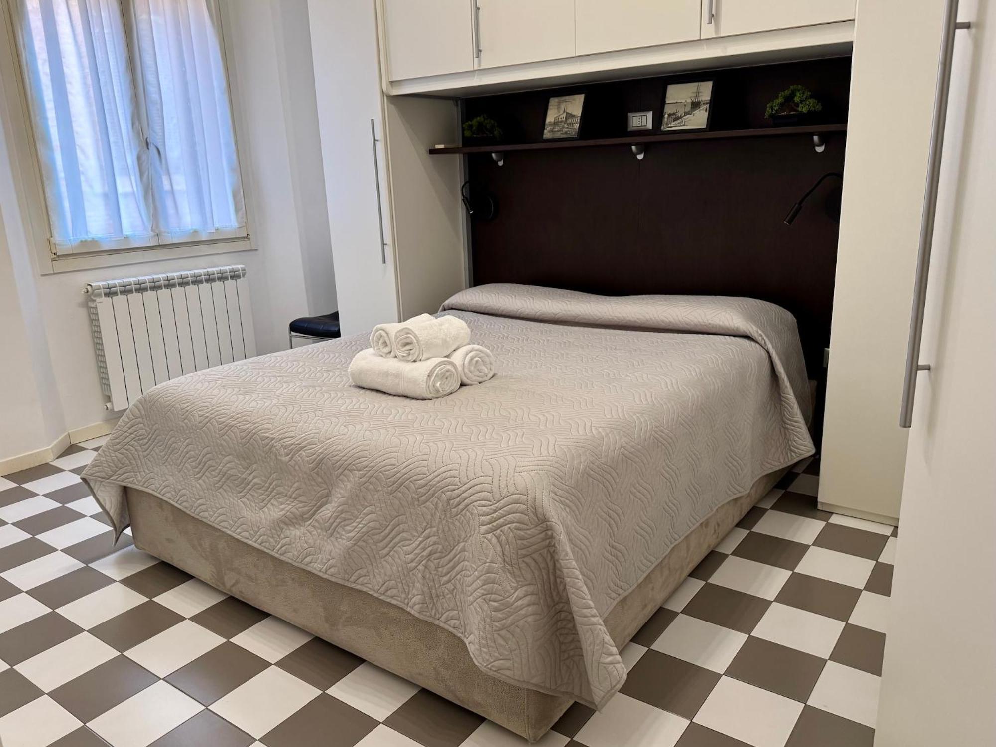 Apartment Celestia Canal View Venice