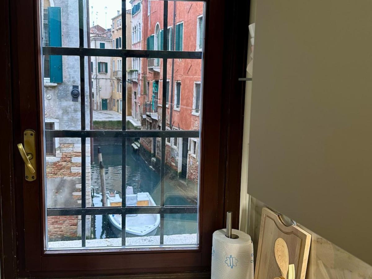 Campo San Polo Canal View * Venice