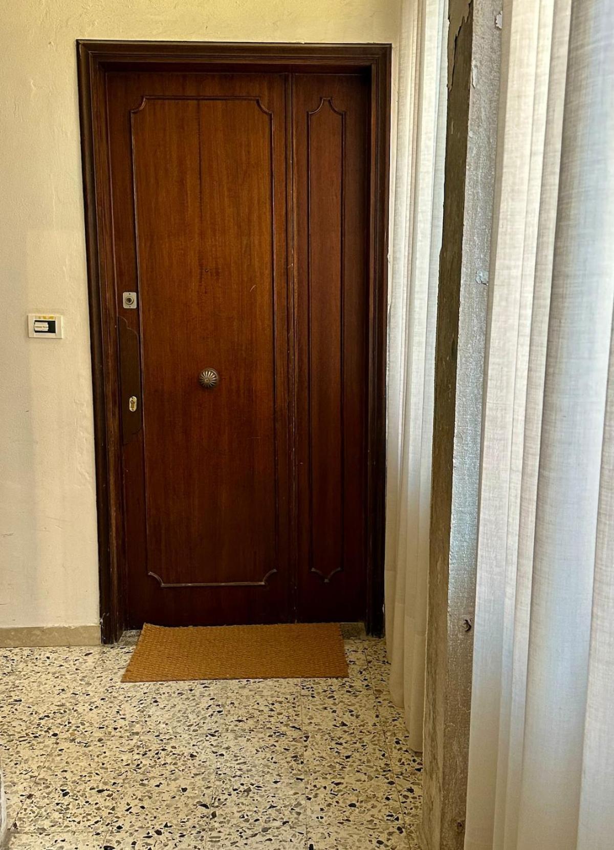 Campo San Polo Canal View Apartment *