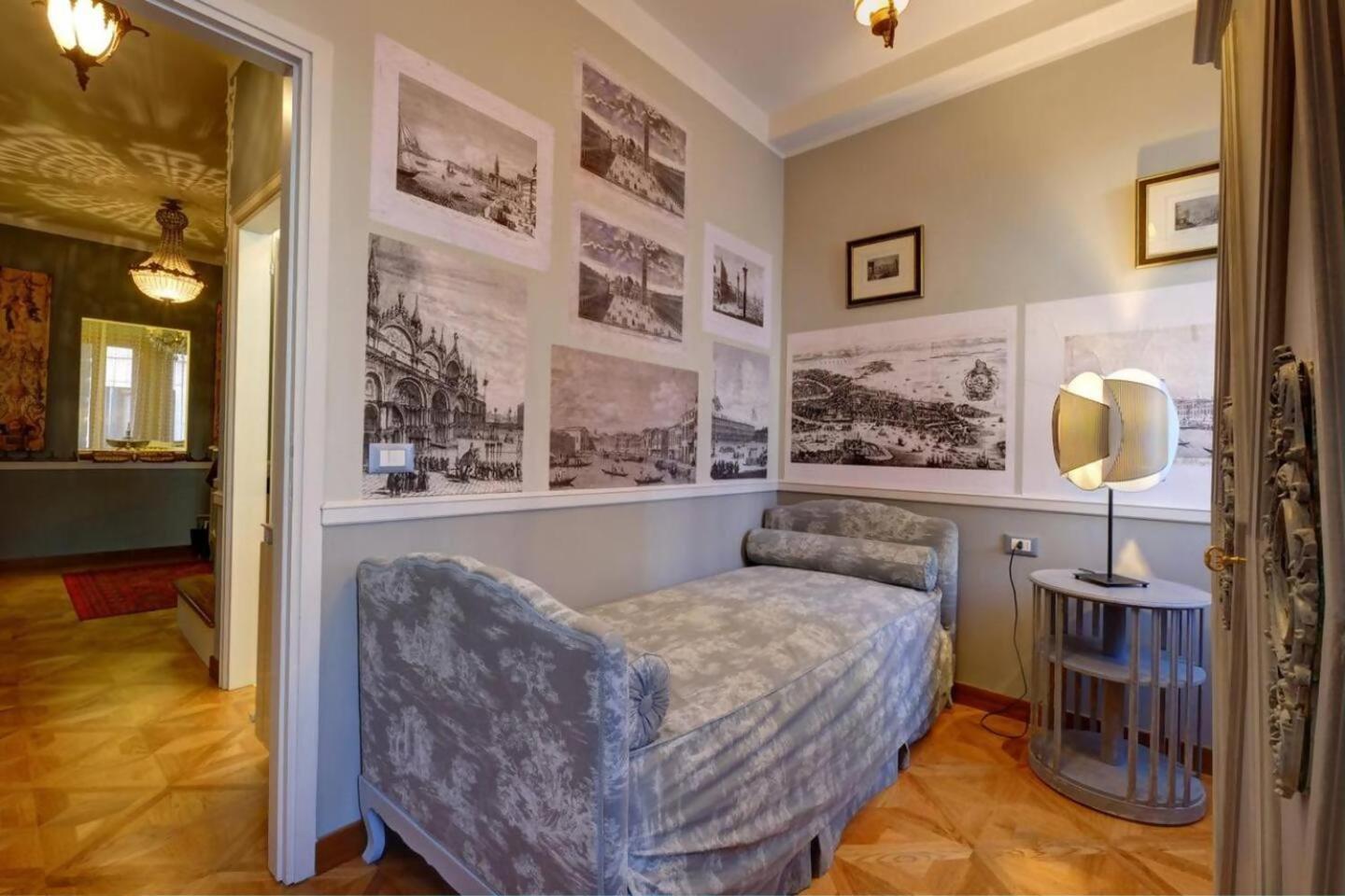 Campanile Canonica Design House Apartment Venice