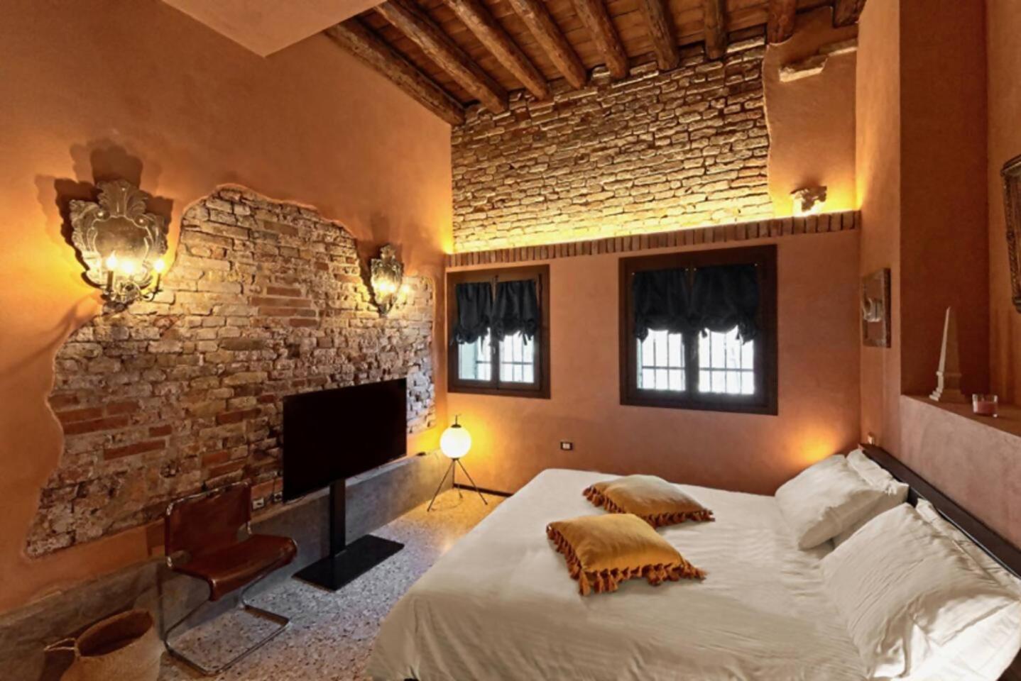 Caranieri Tenti Design House *