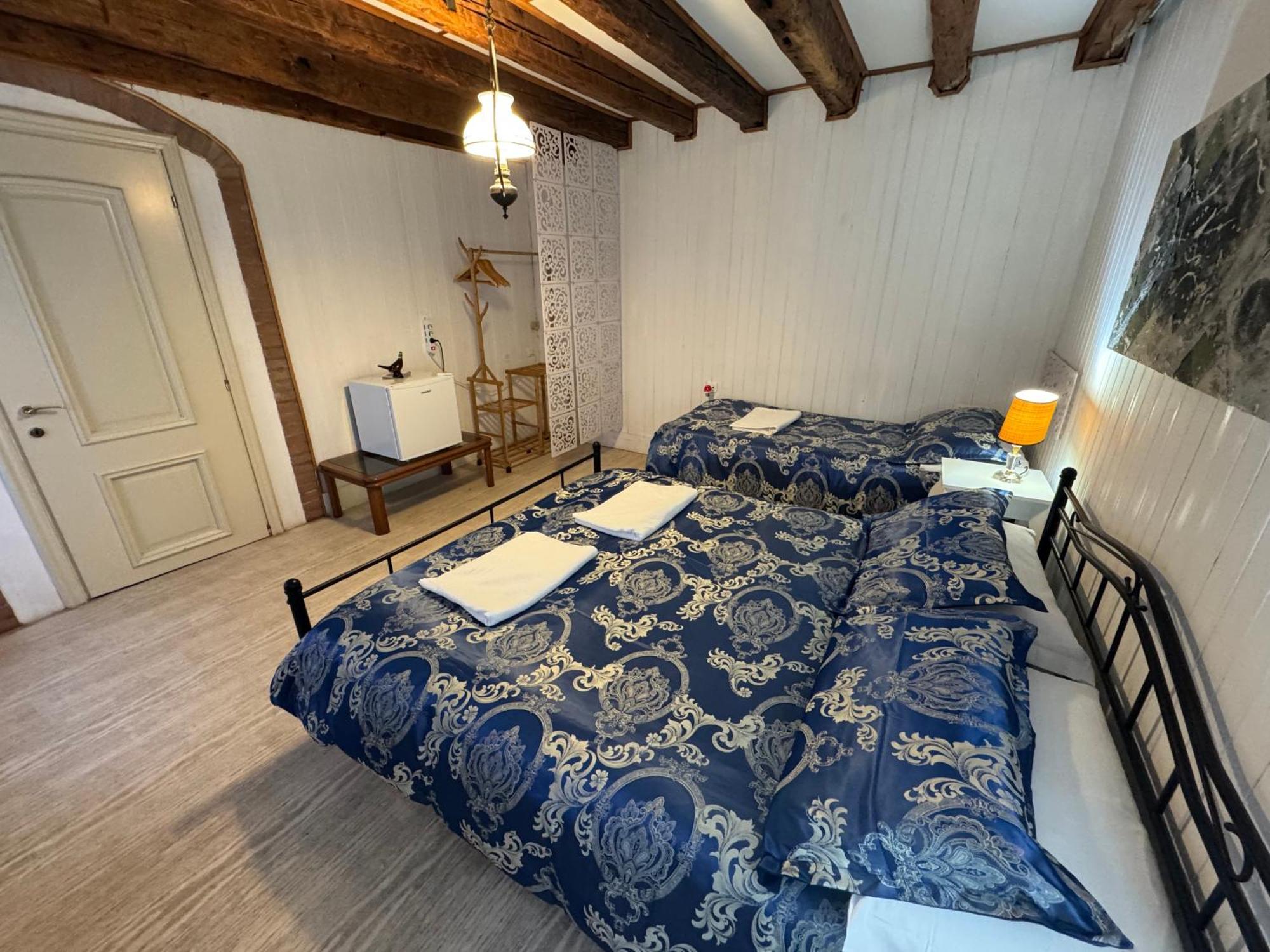 Exclusive Guest house *