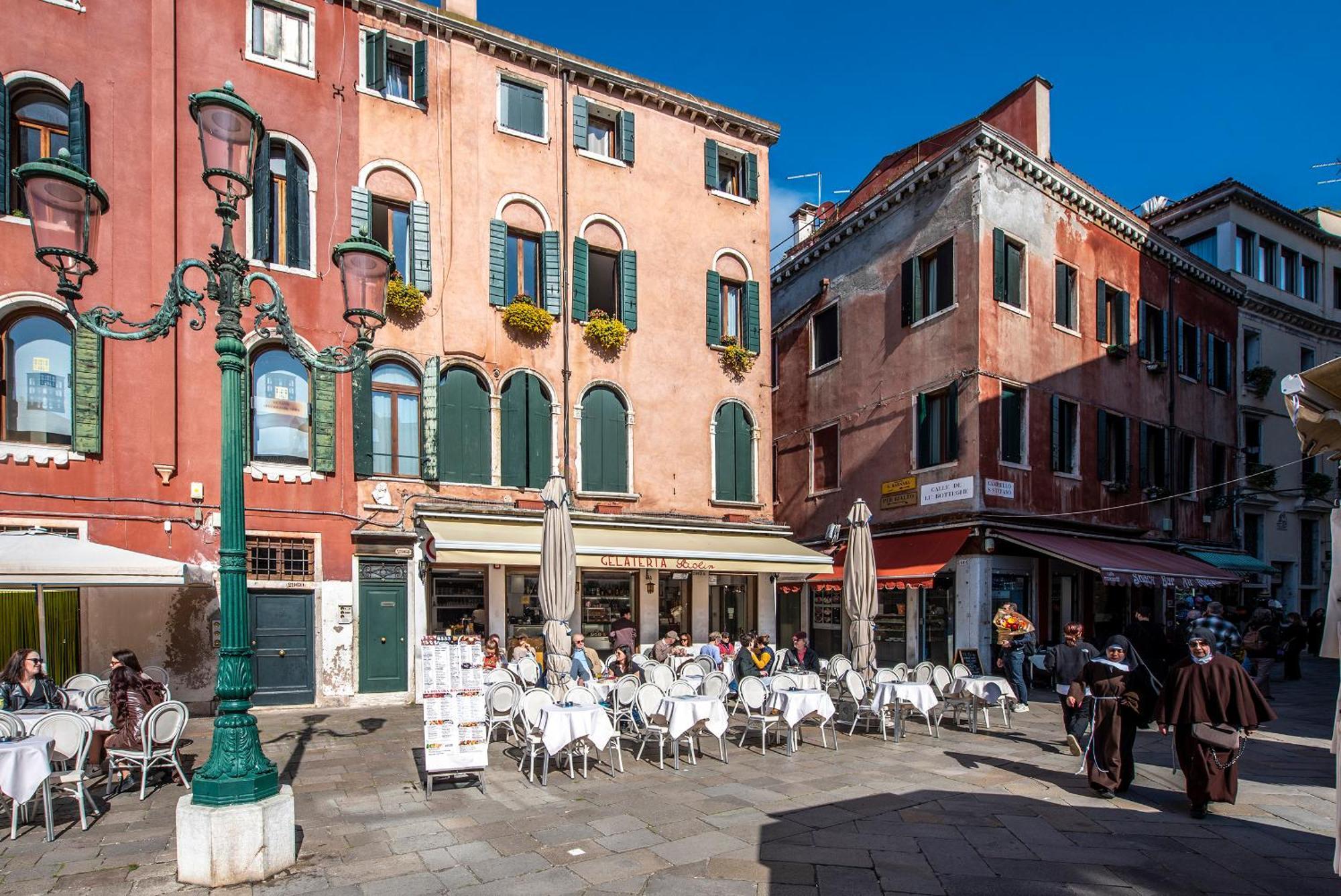 Residenza Santo Stefano Guest house *