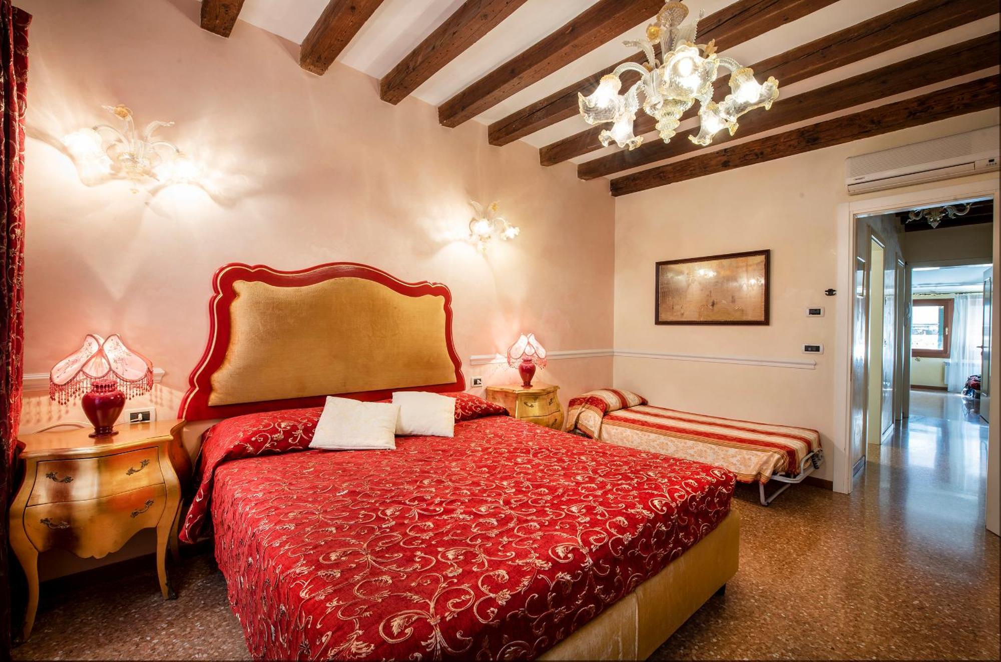 Residenza Santo Stefano Guest house *