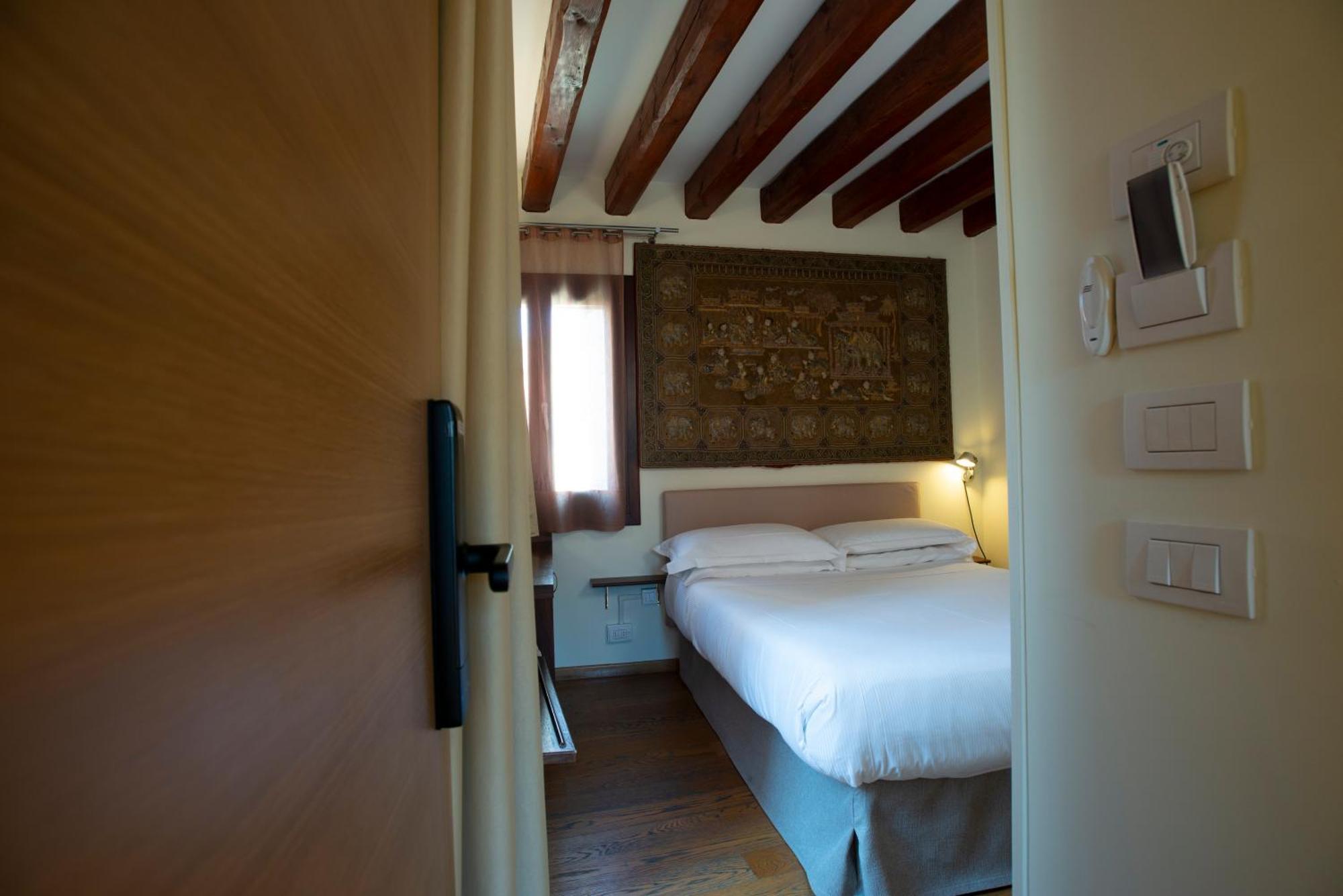 Guest house Ca' Dei Dogi 3*