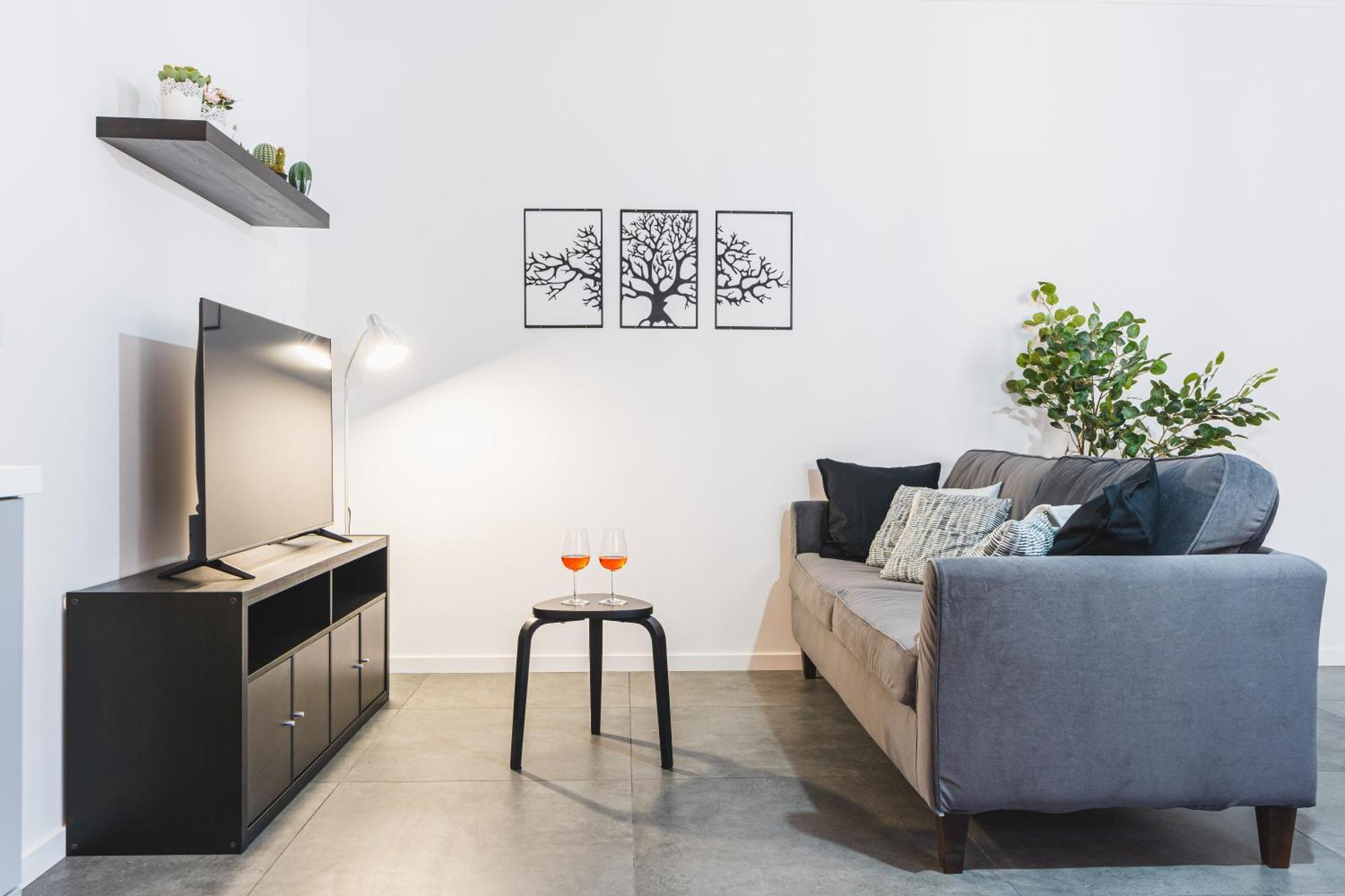 7 Beds, Minutes From Venice, Not To Be Missed * Venice