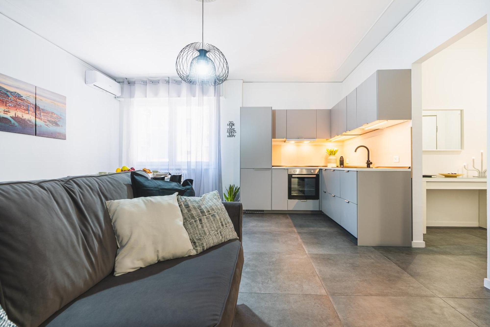 Apartment 7 Beds, Minutes From Venice, Not To Be Missed *