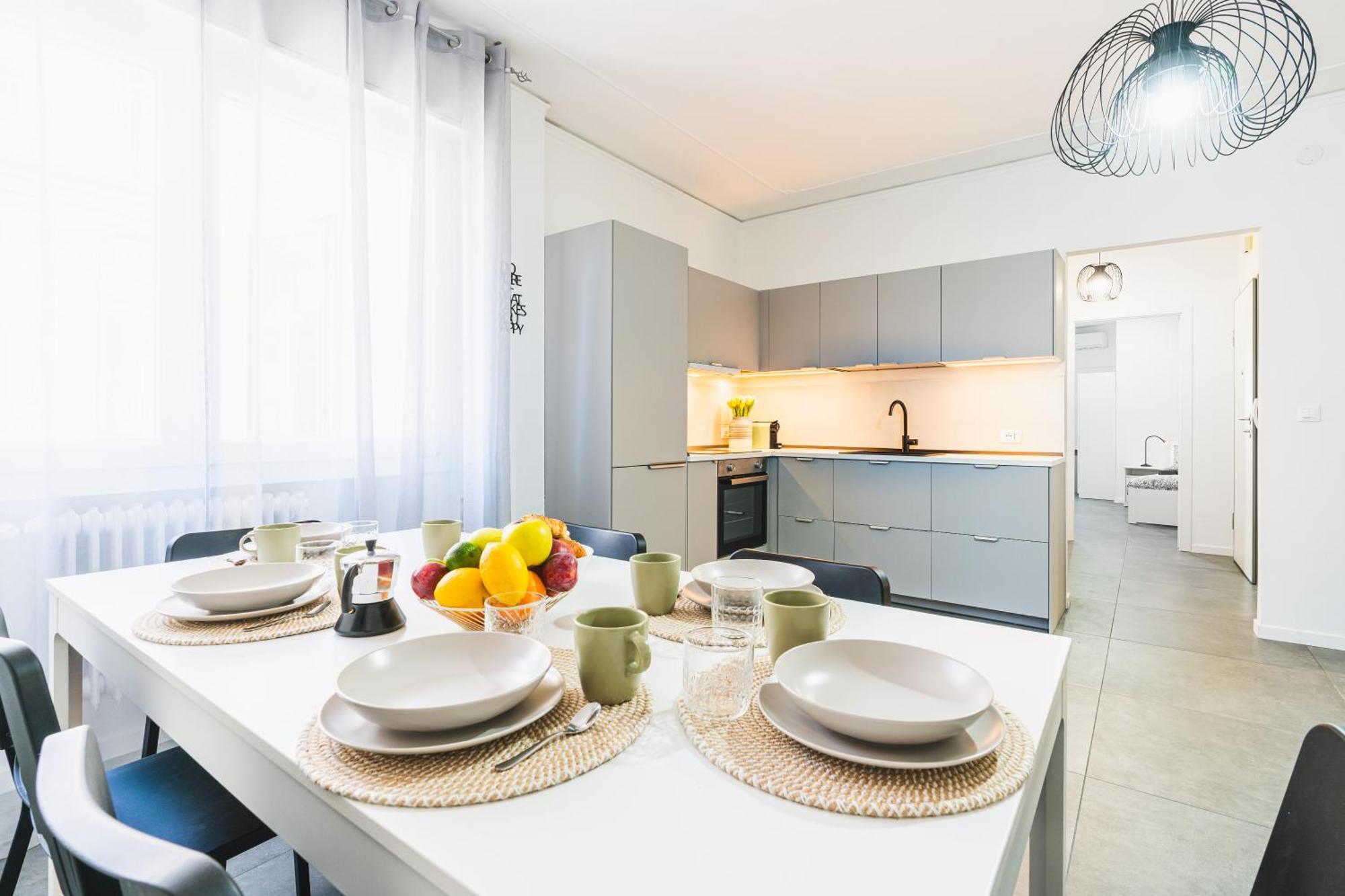 7 Beds, Minutes From Venice, Not To Be Missed *