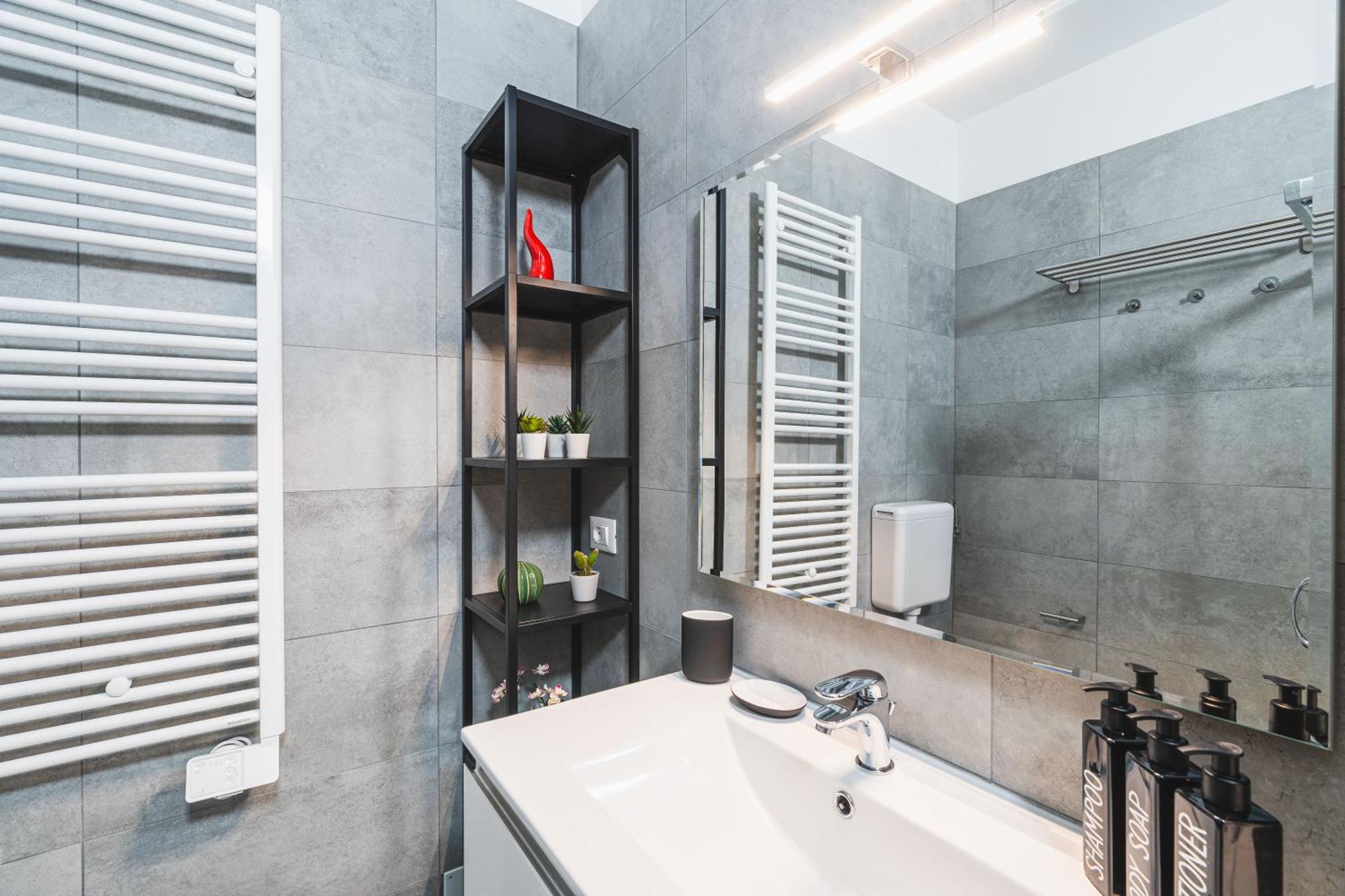7 Beds, Minutes From Venice, Not To Be Missed Venice
