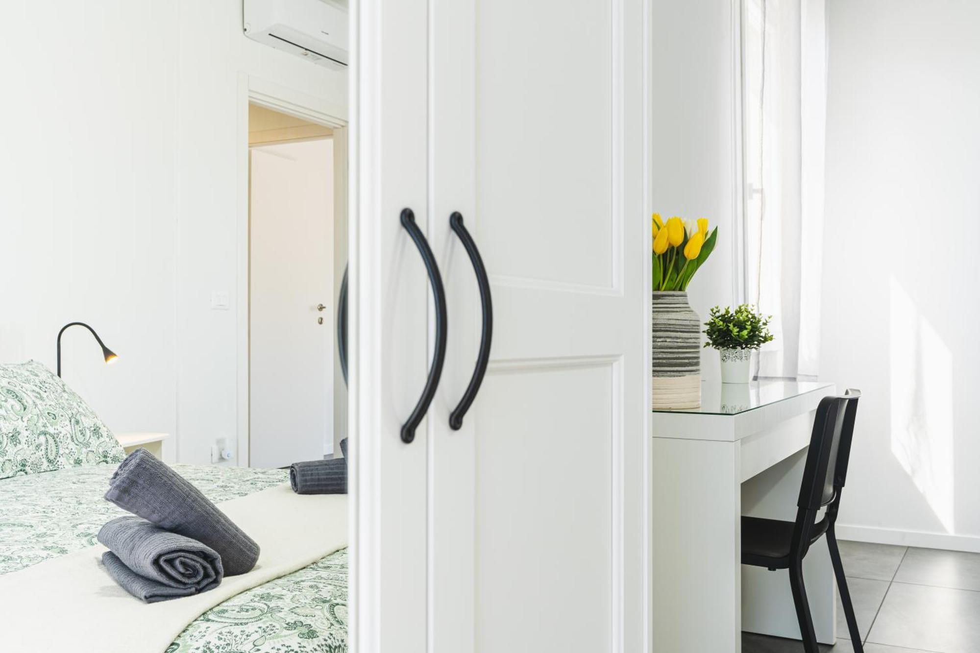 Apartment 7 Beds, Minutes From Venice, Not To Be Missed