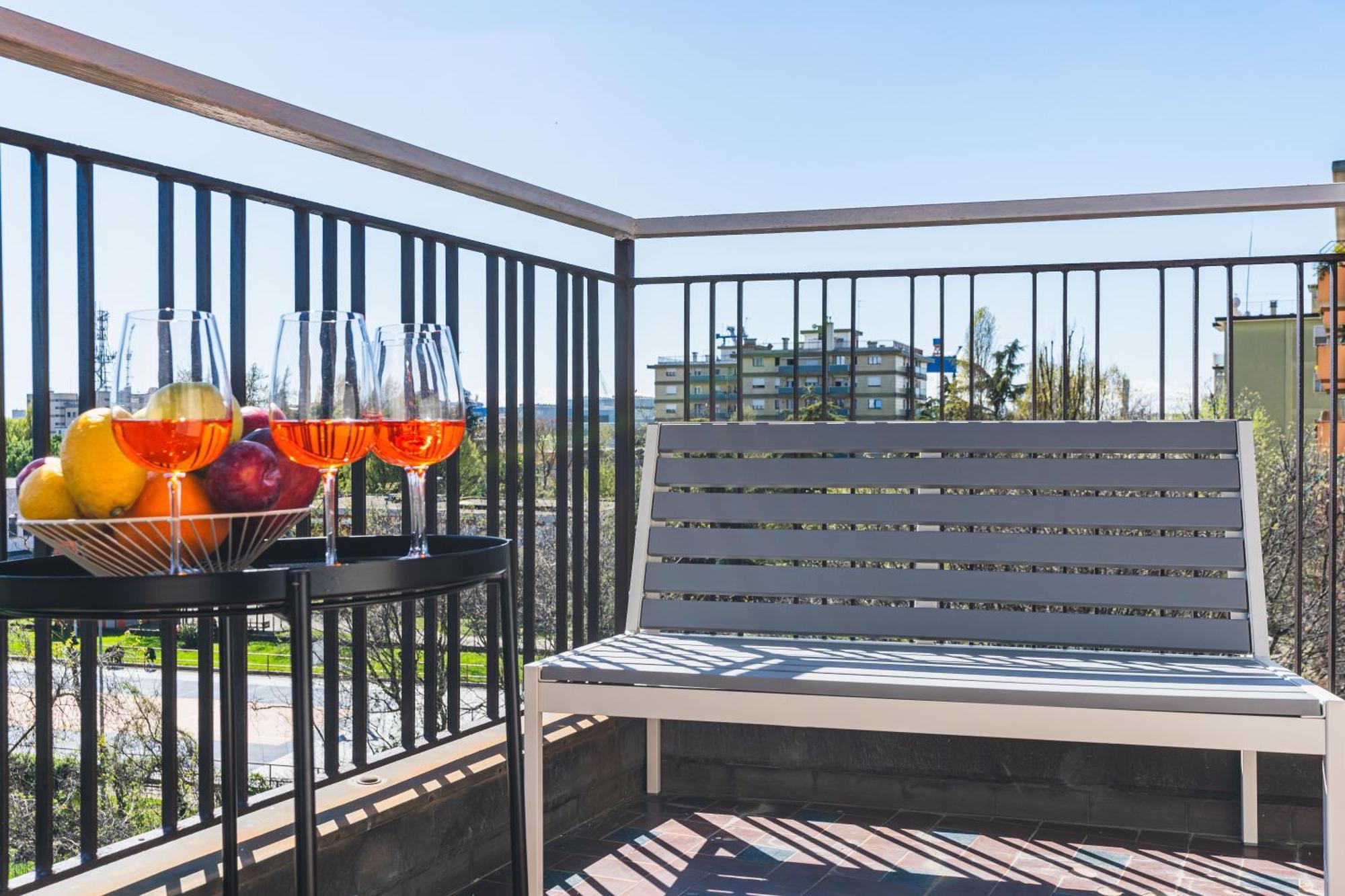 7 Beds, Minutes From Venice, Not To Be Missed *