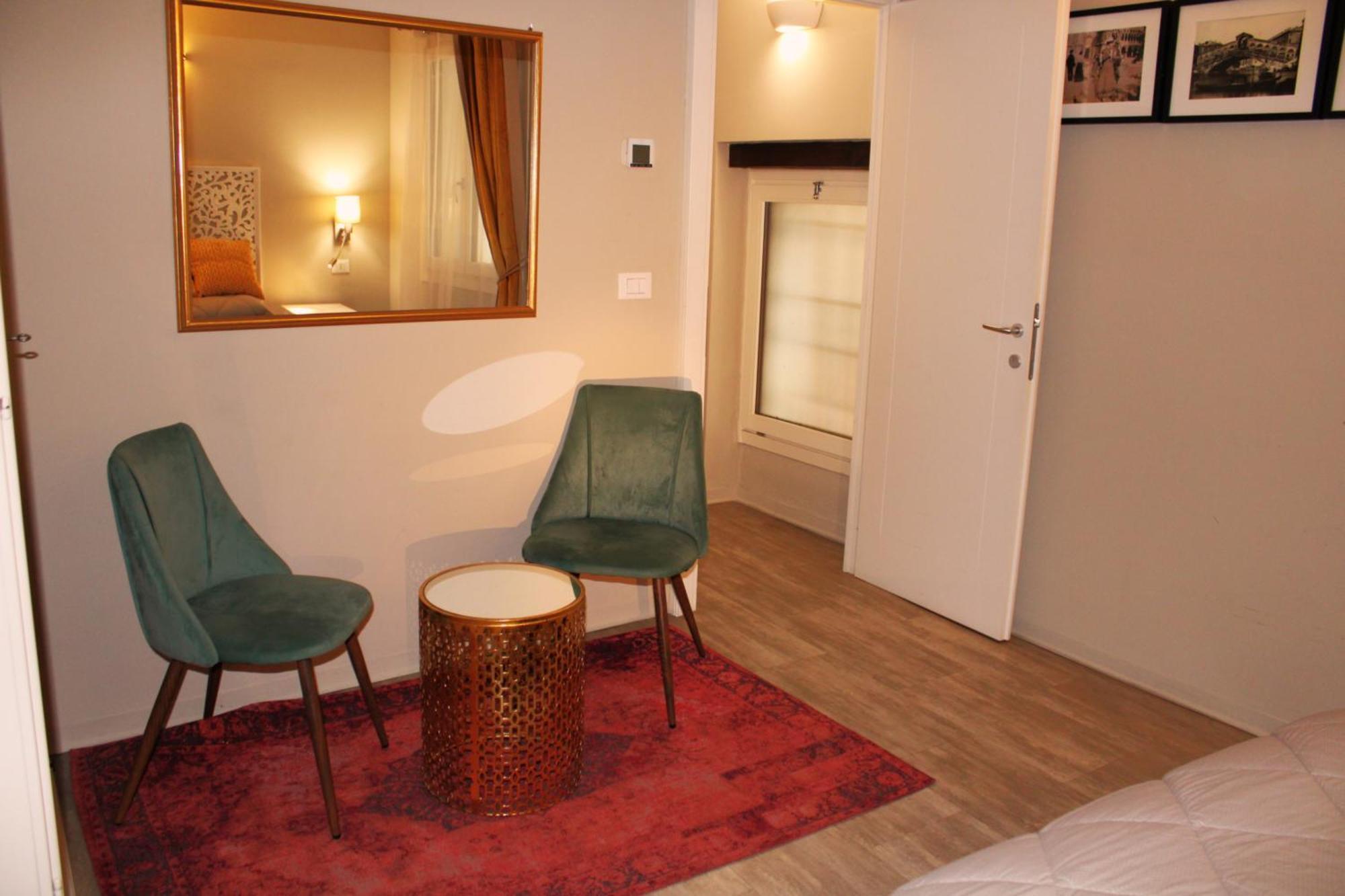 San Marco Fenice 3bdr 2bth * Venice