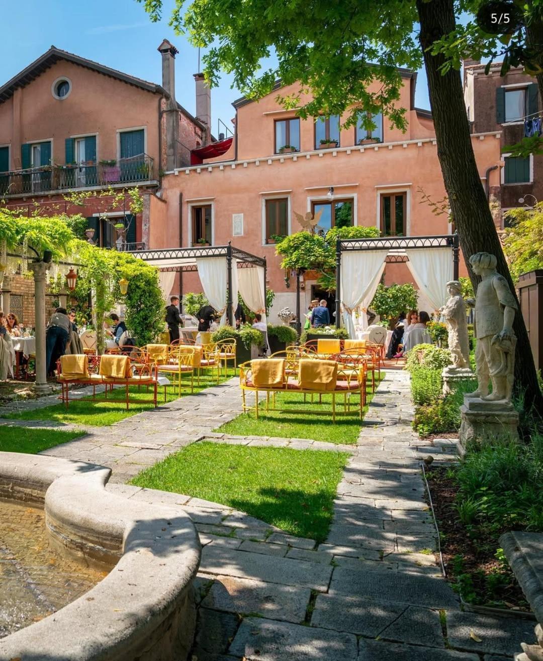 Excess Boutique & Private - Adults Only 5*