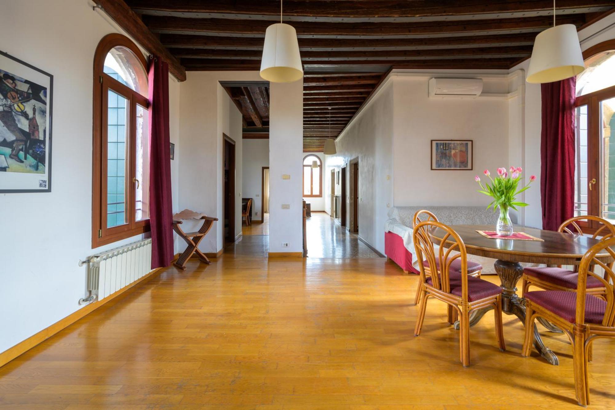 San Trovaso Appartamento