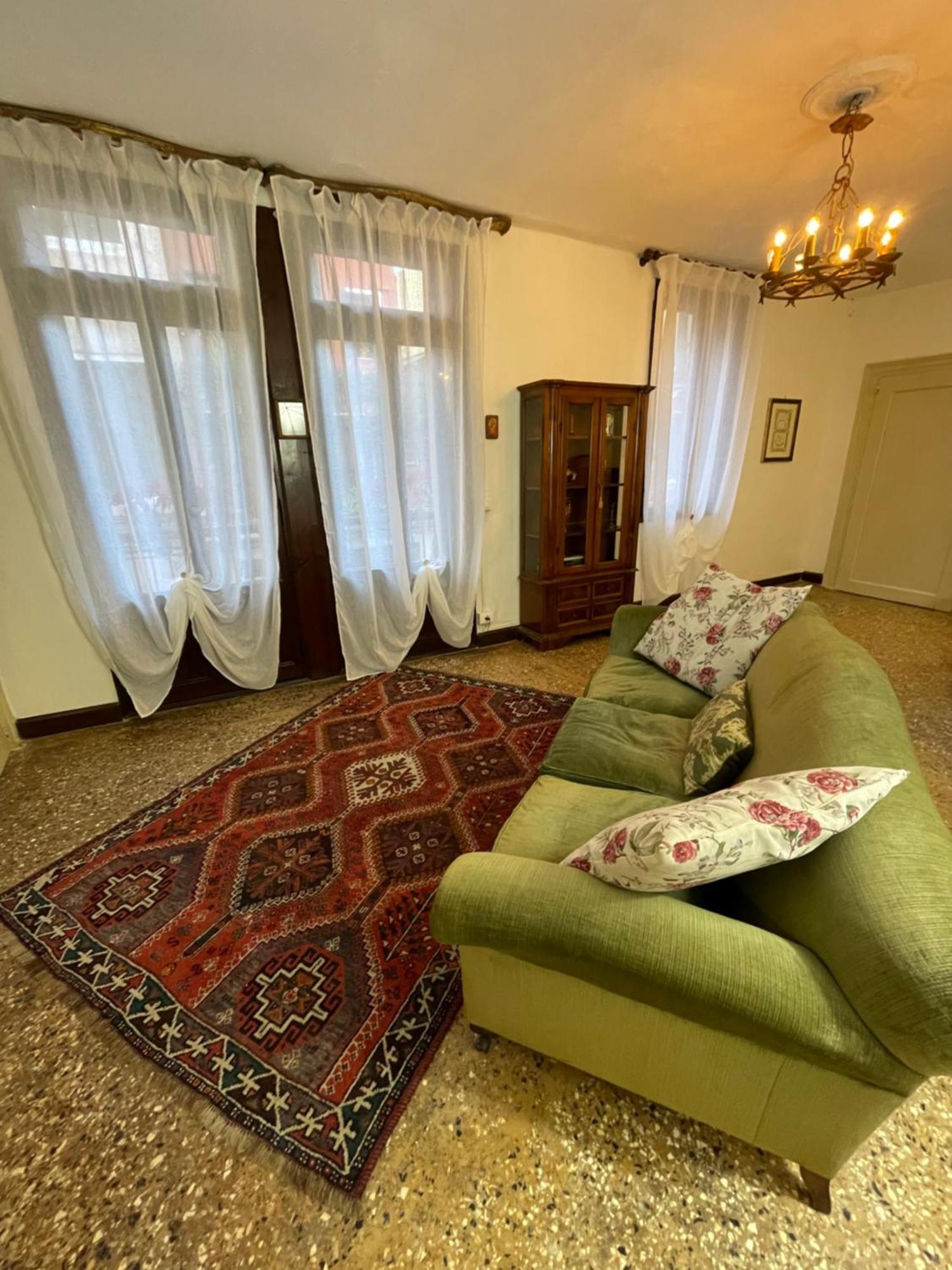 Lions Guest house Venice