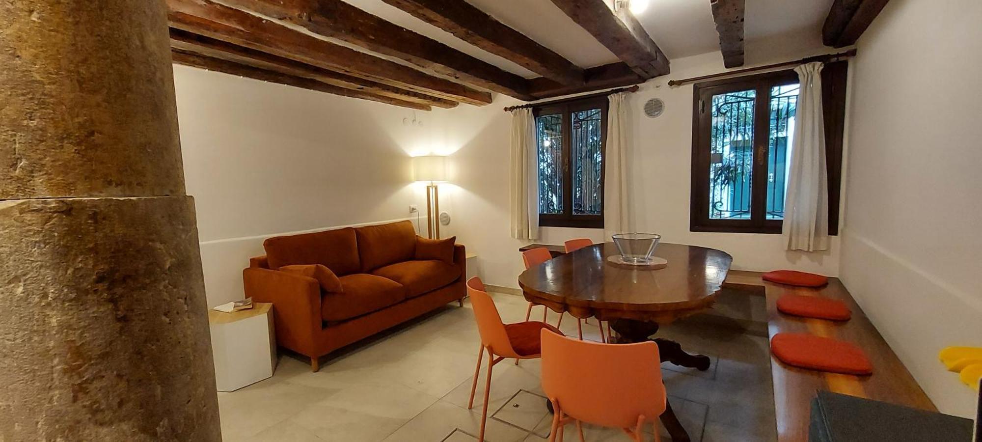 Domus Estia Holiday home