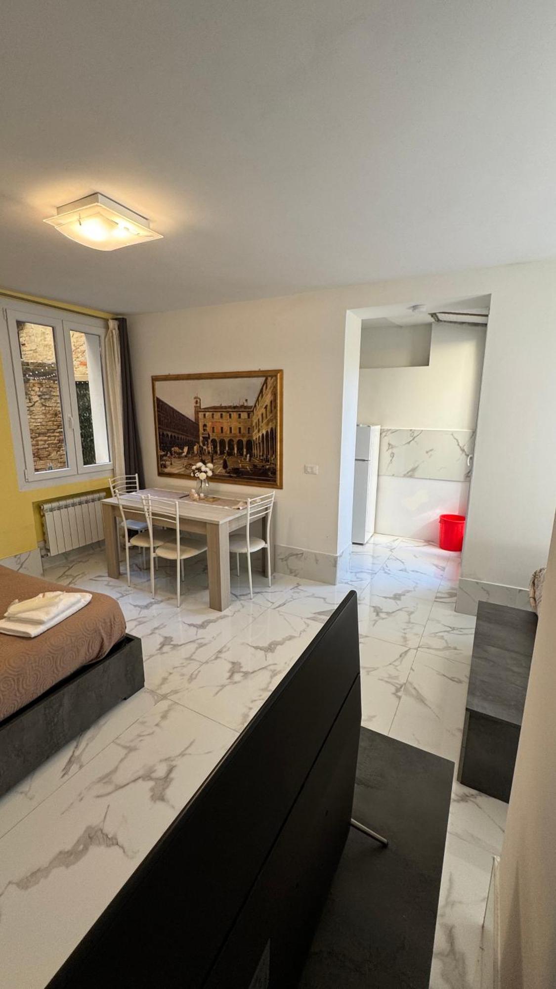 Apartment Calle De Le Pazienze