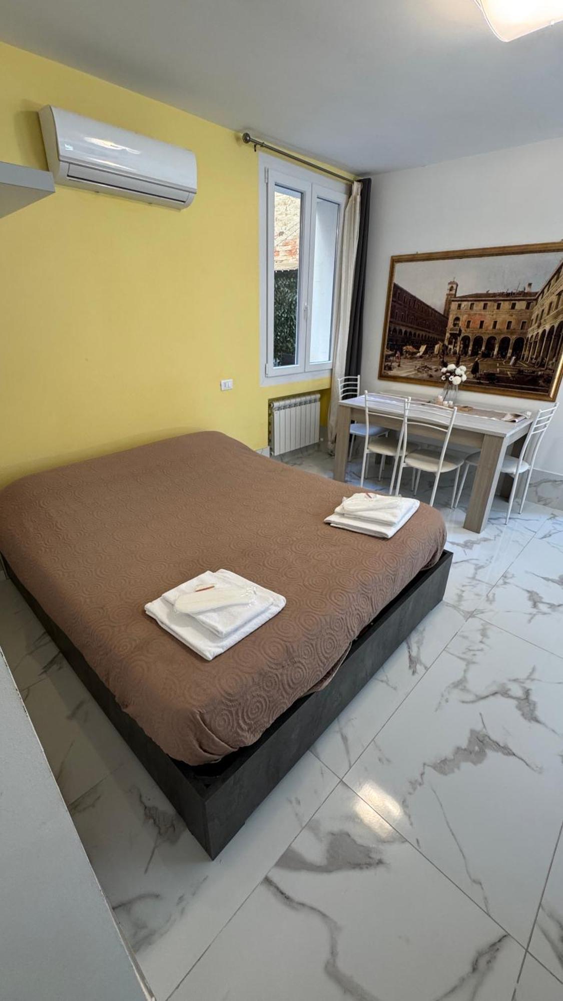 Apartment Calle De Le Pazienze Venice