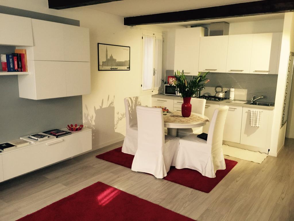 Ca' Regina Botteri Apartment