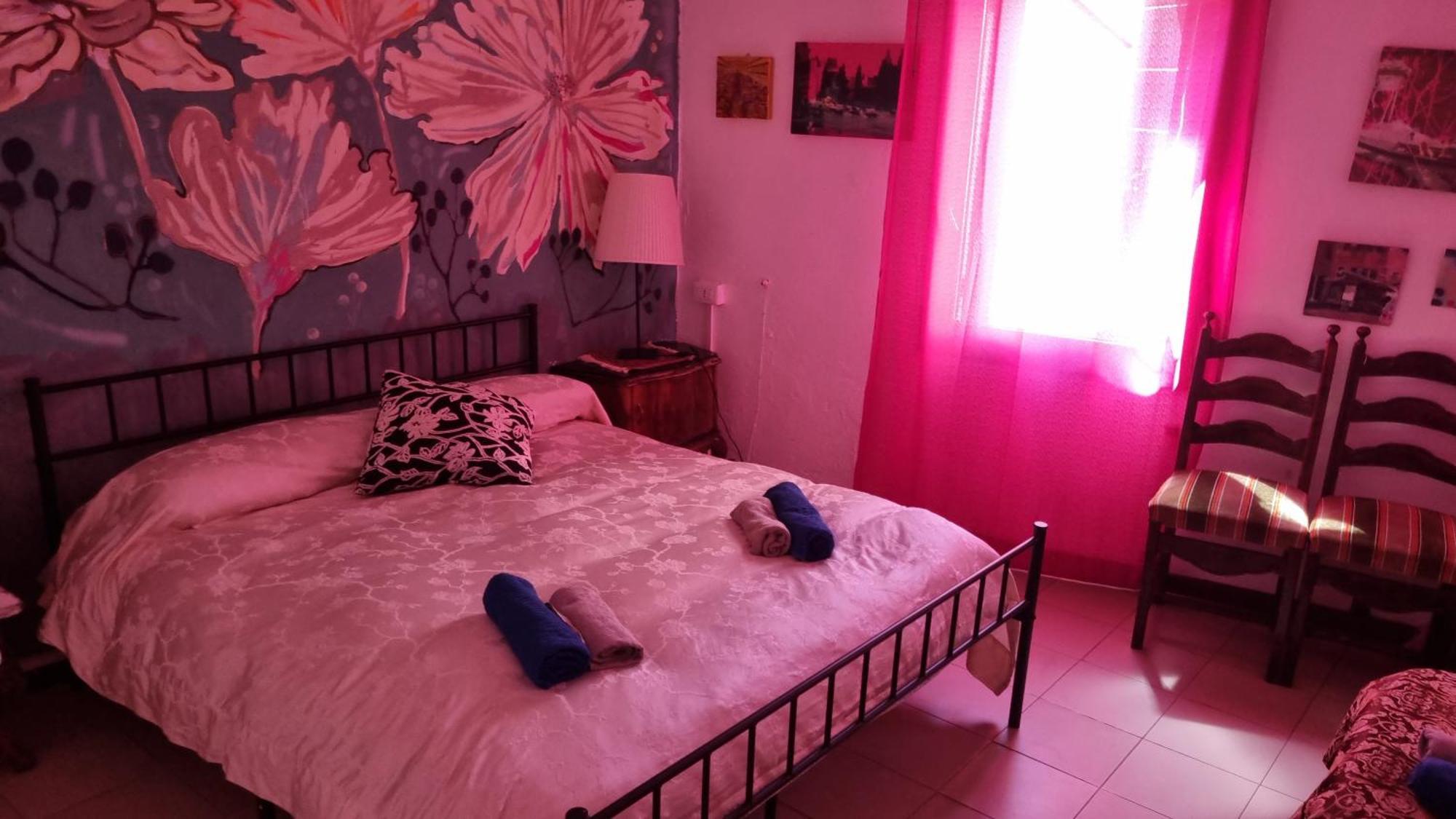 Very Artist Homestay *