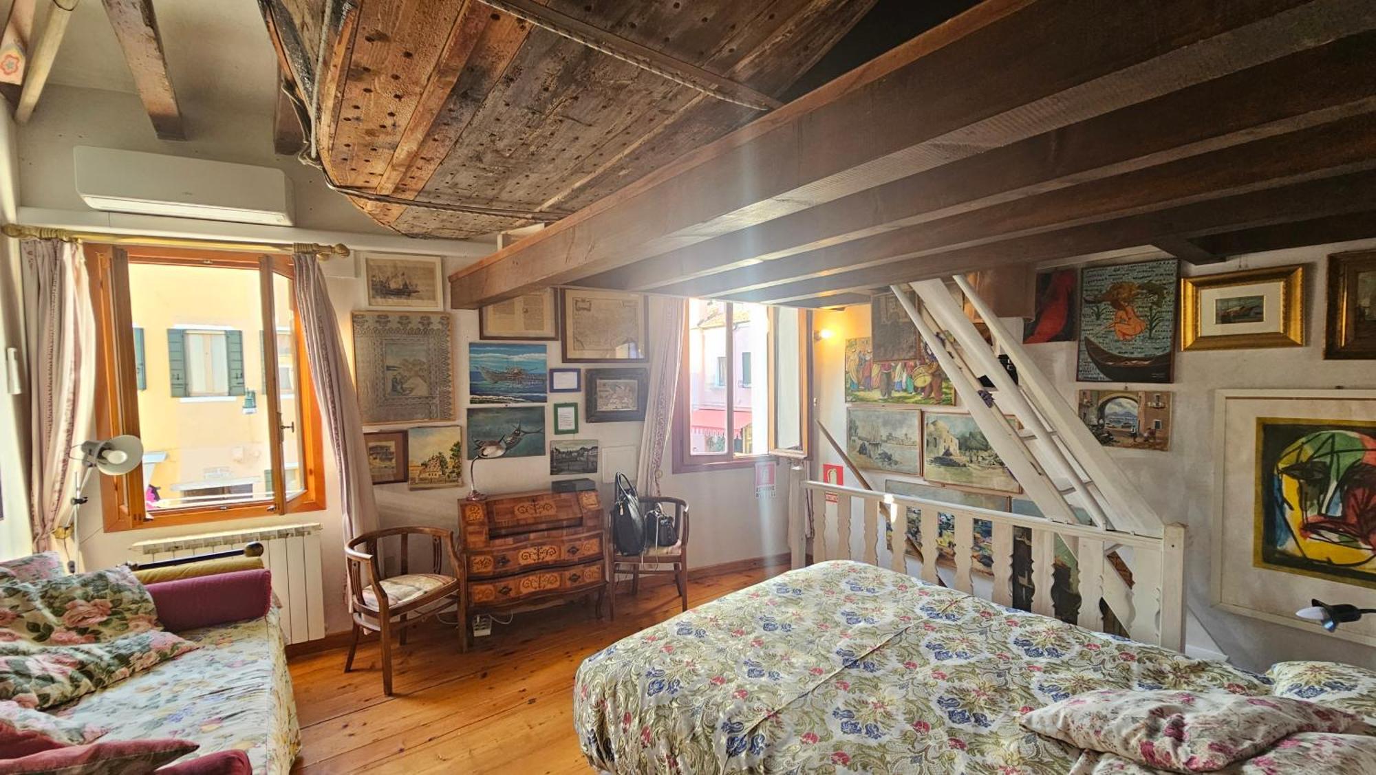 Casa Yellow Corner Burano Holiday home Venice