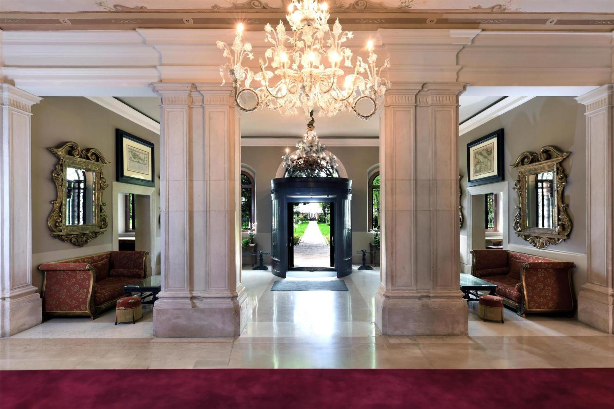 Hotel San Clemente Palace