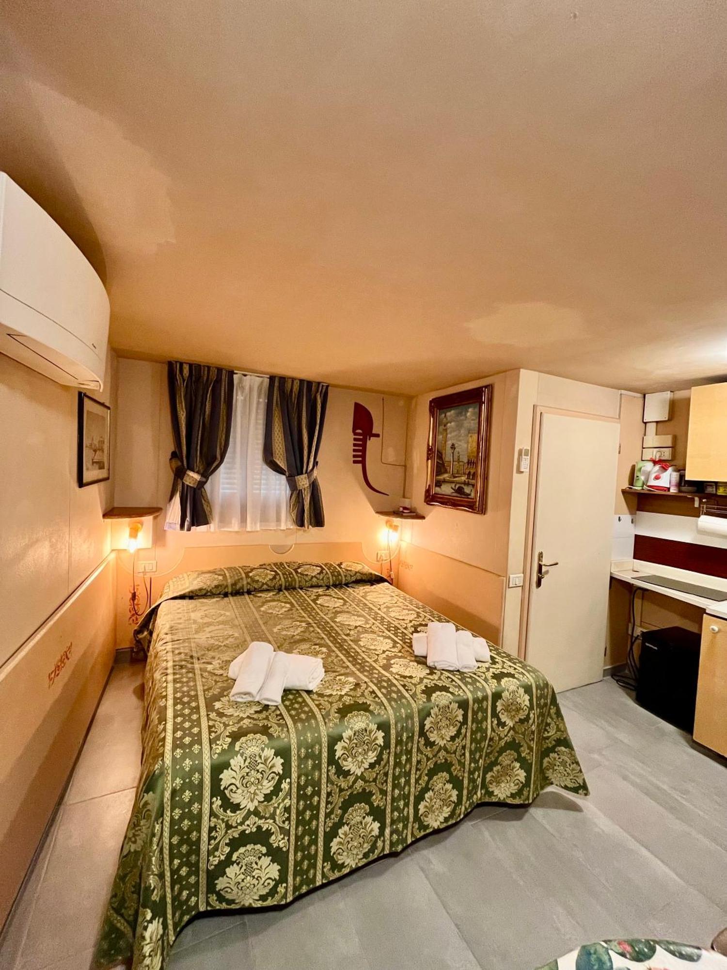 Guest house San Marcuola - Private In Venice