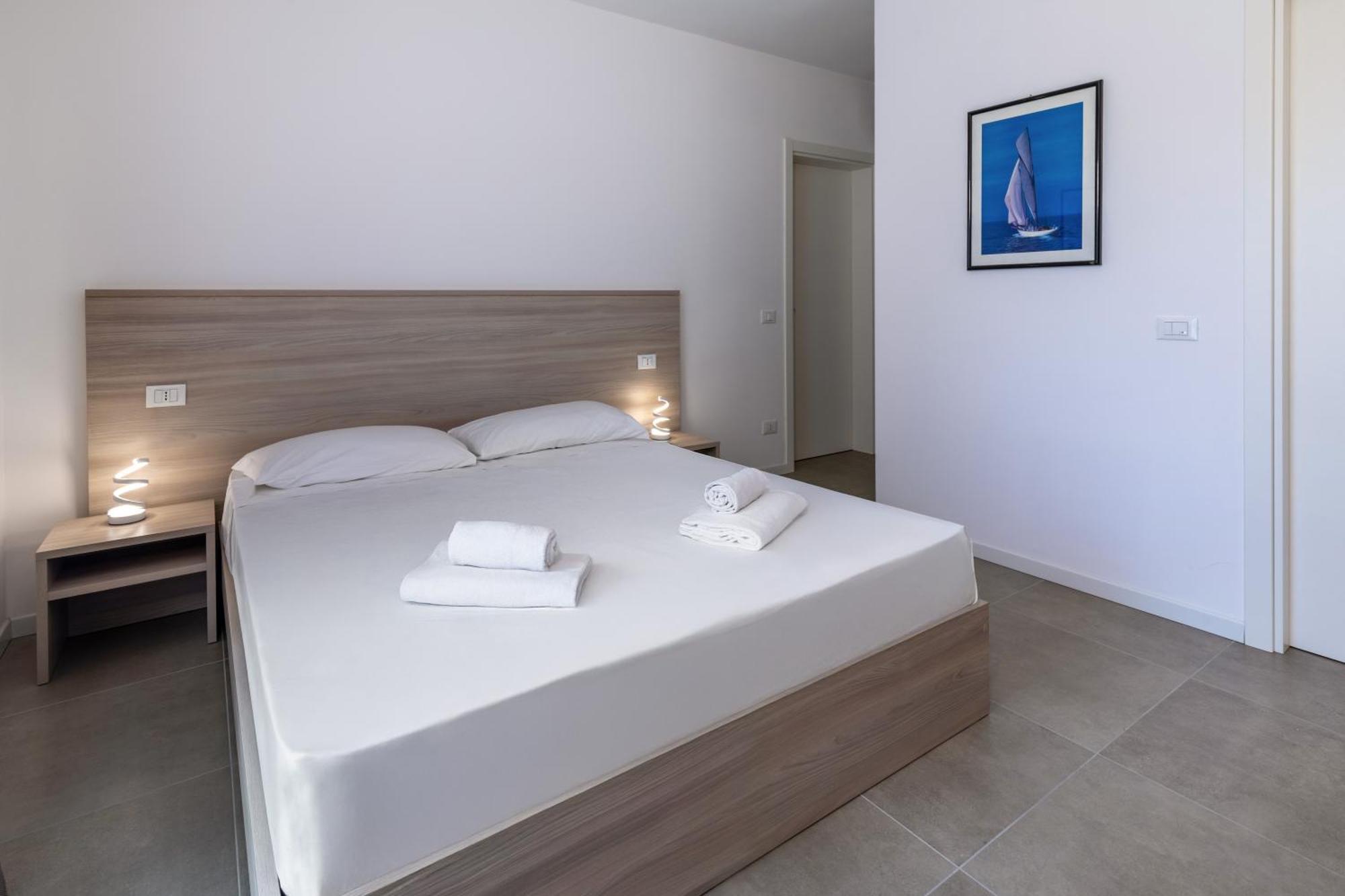 Appia Free Parking E Fast Access To By Bus Guest house *
