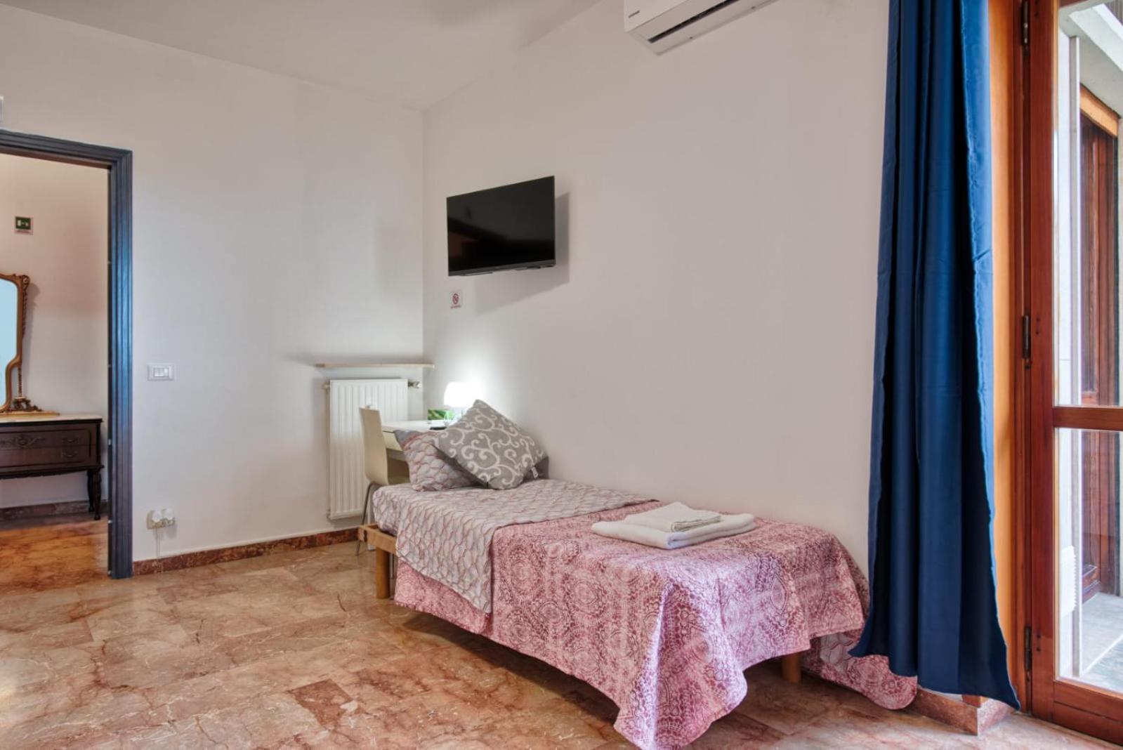 Guest house Arish Downtown Venice