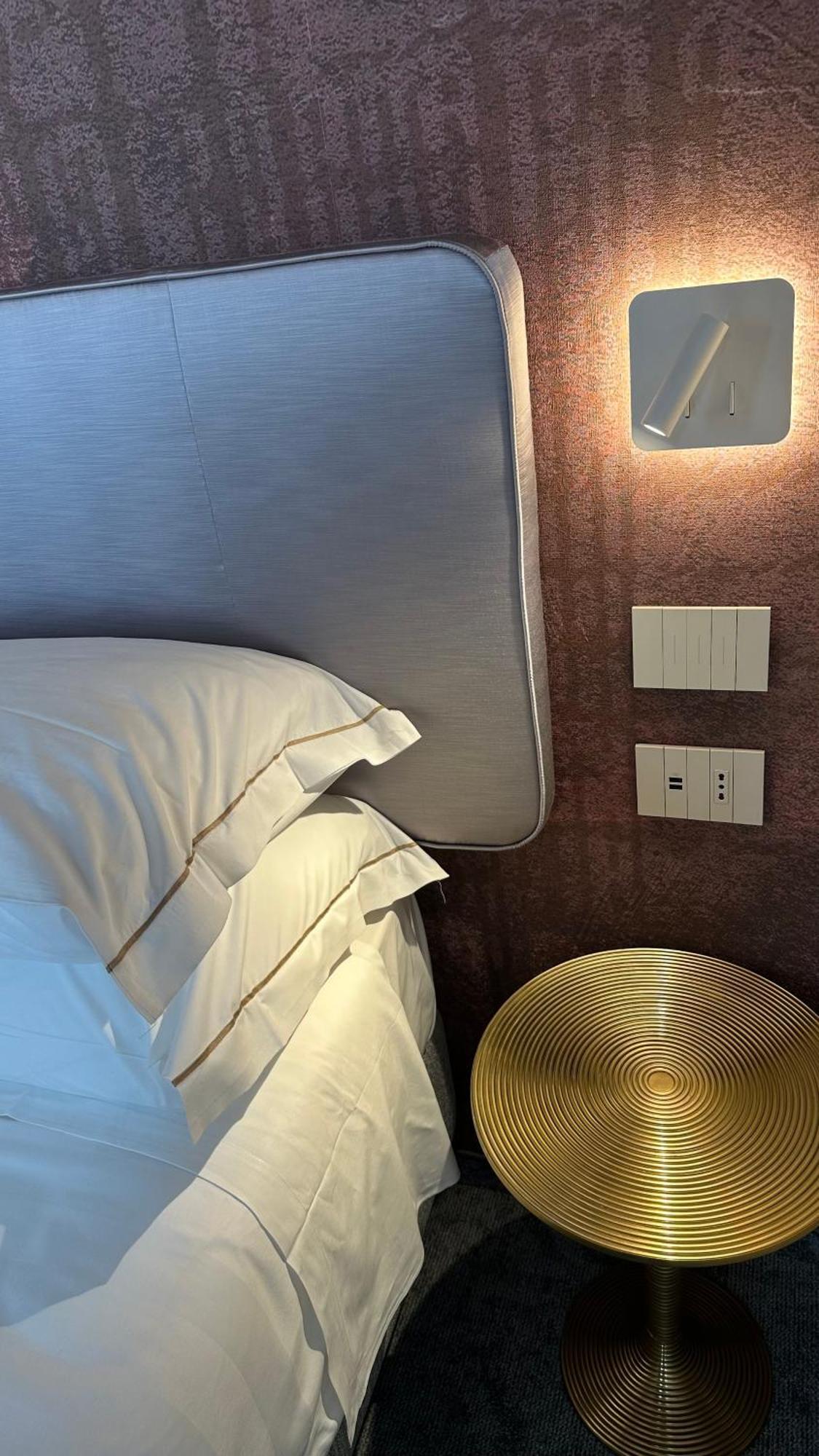 Ai Due Fanali Adults Only 3*