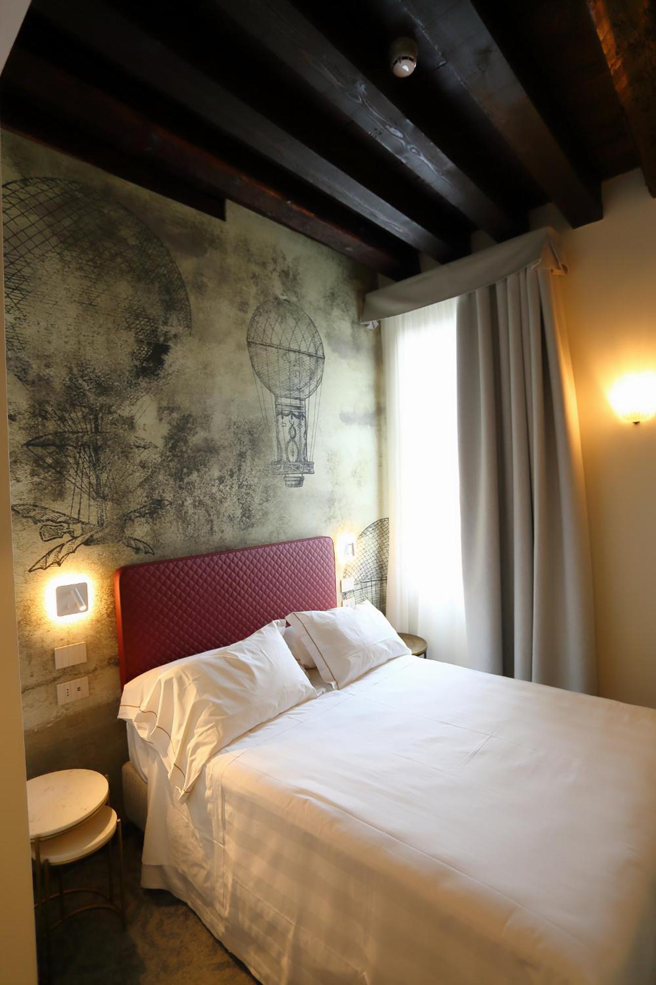 Ai Due Fanali Adults Only Venice