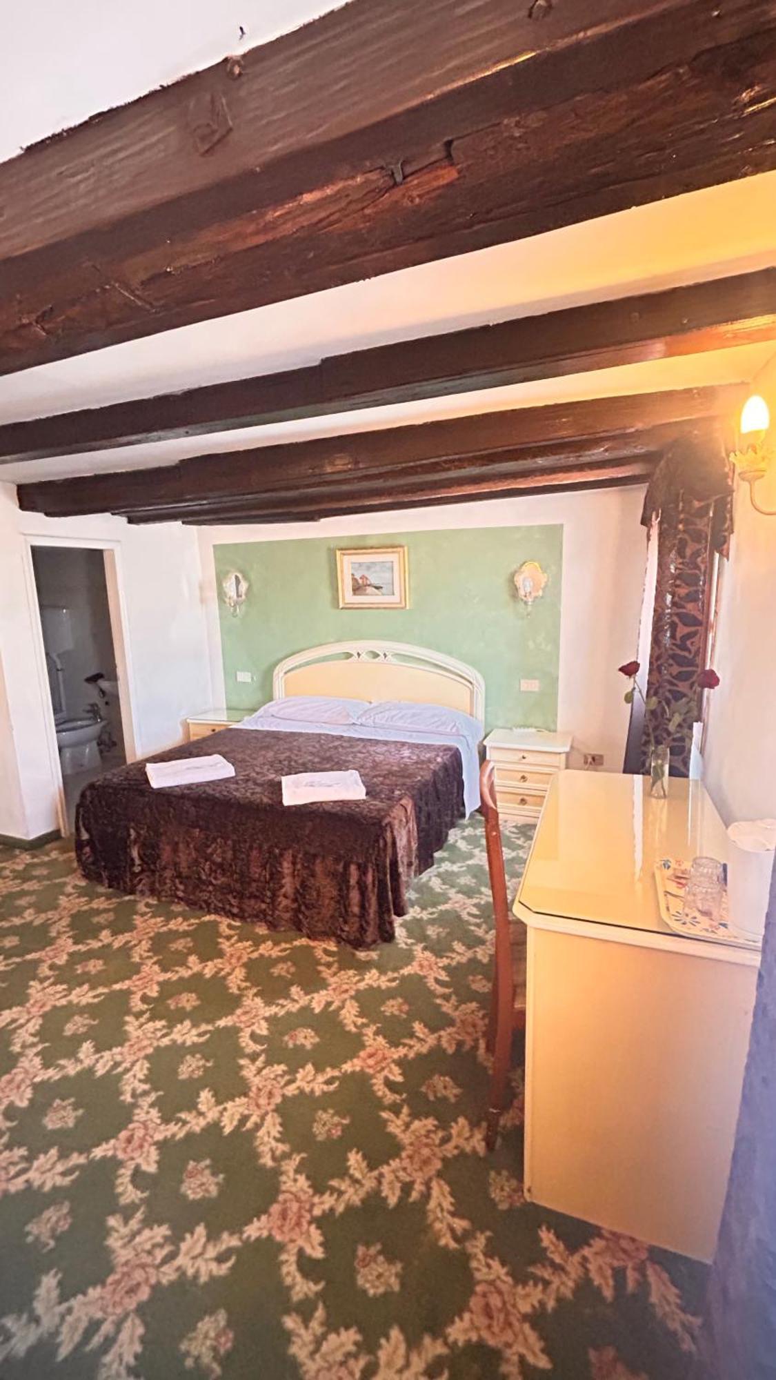 Guest house Casa Lin *