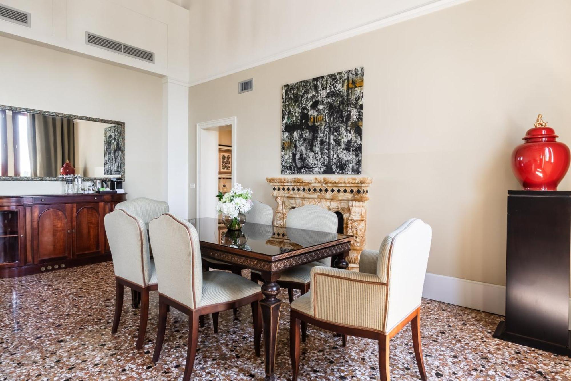 Hotel San Clemente Palace, - Managed By Mandarin Oriental Venice