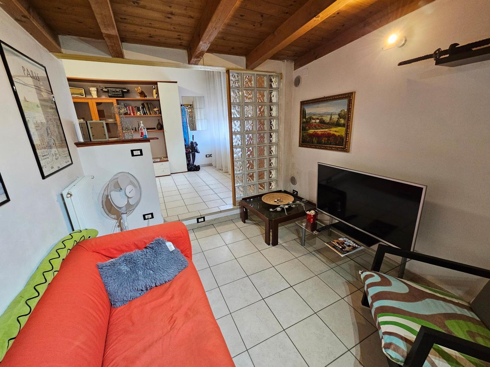 Anna Apartment