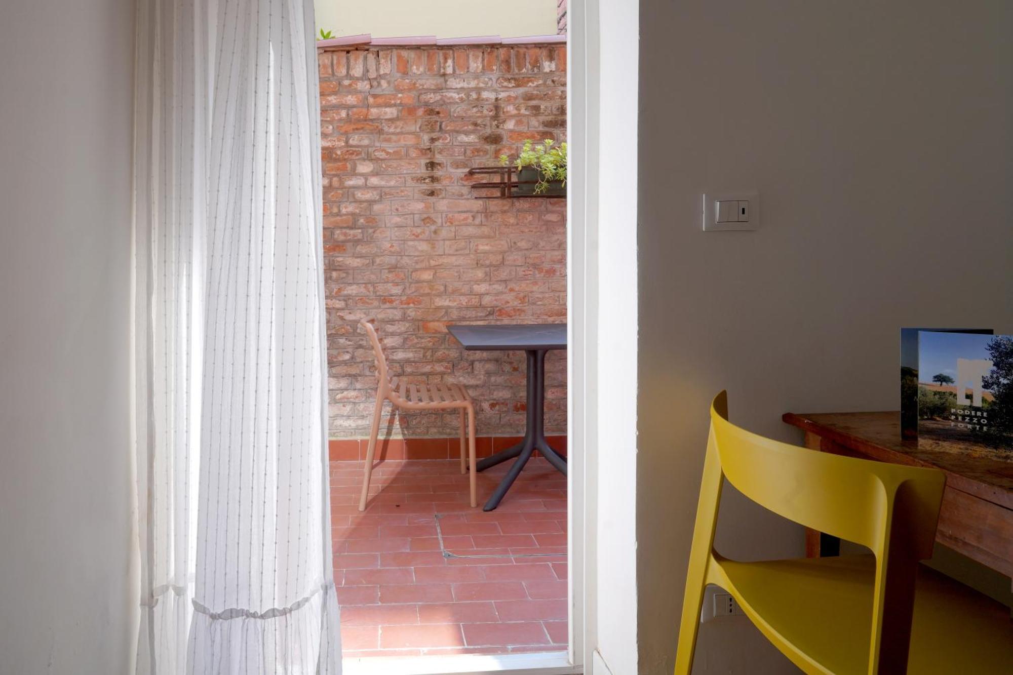 Apartment With Court Center Historical Center