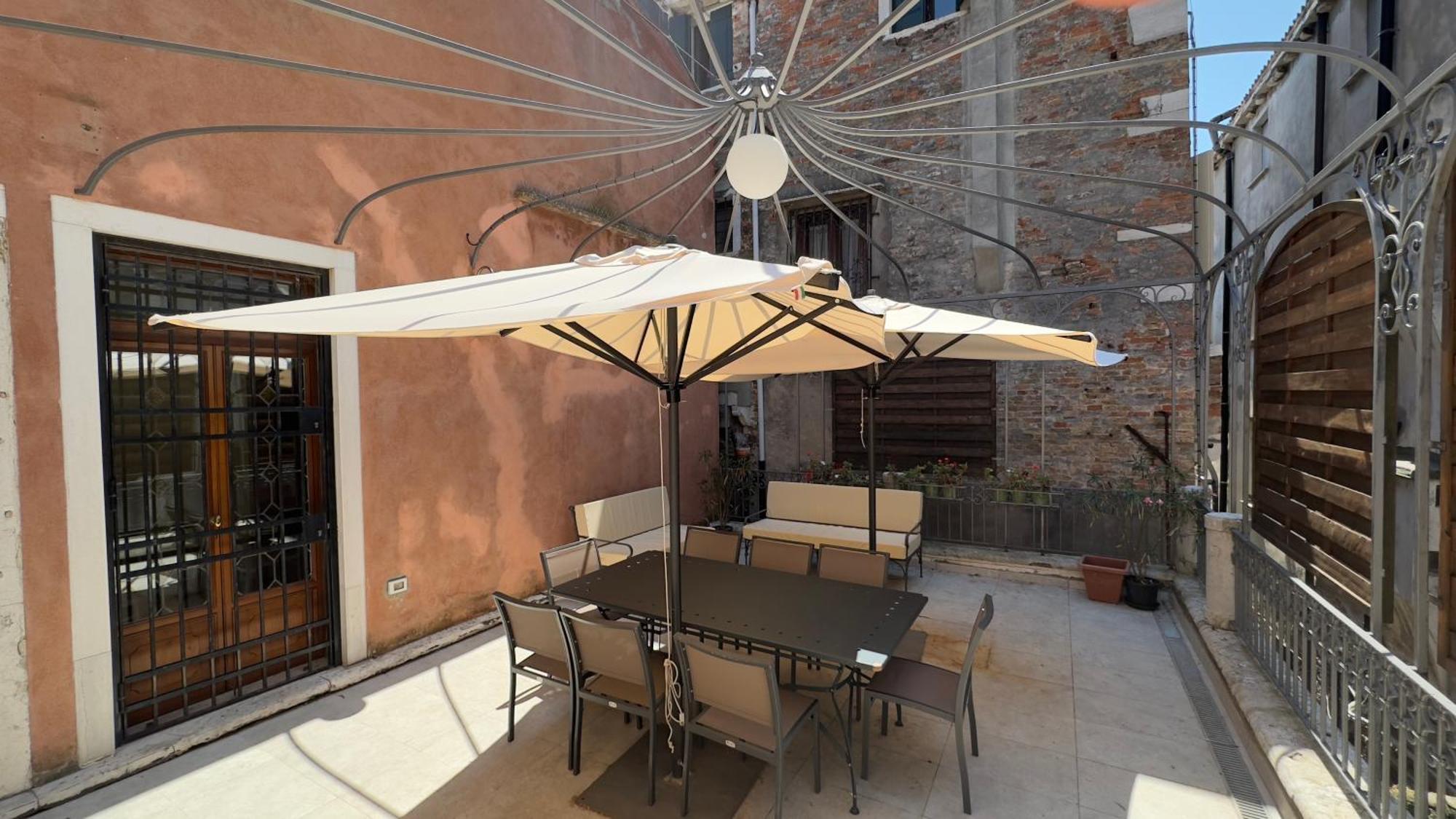 Apartment Santo Stefano Palace Venice