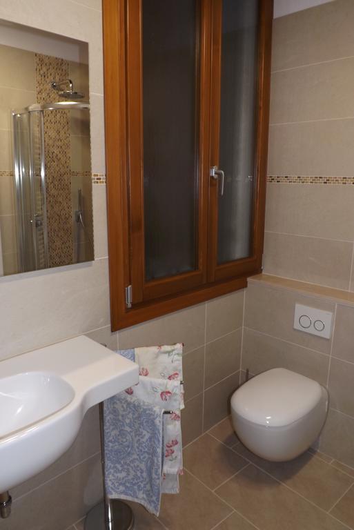 House Apartment *