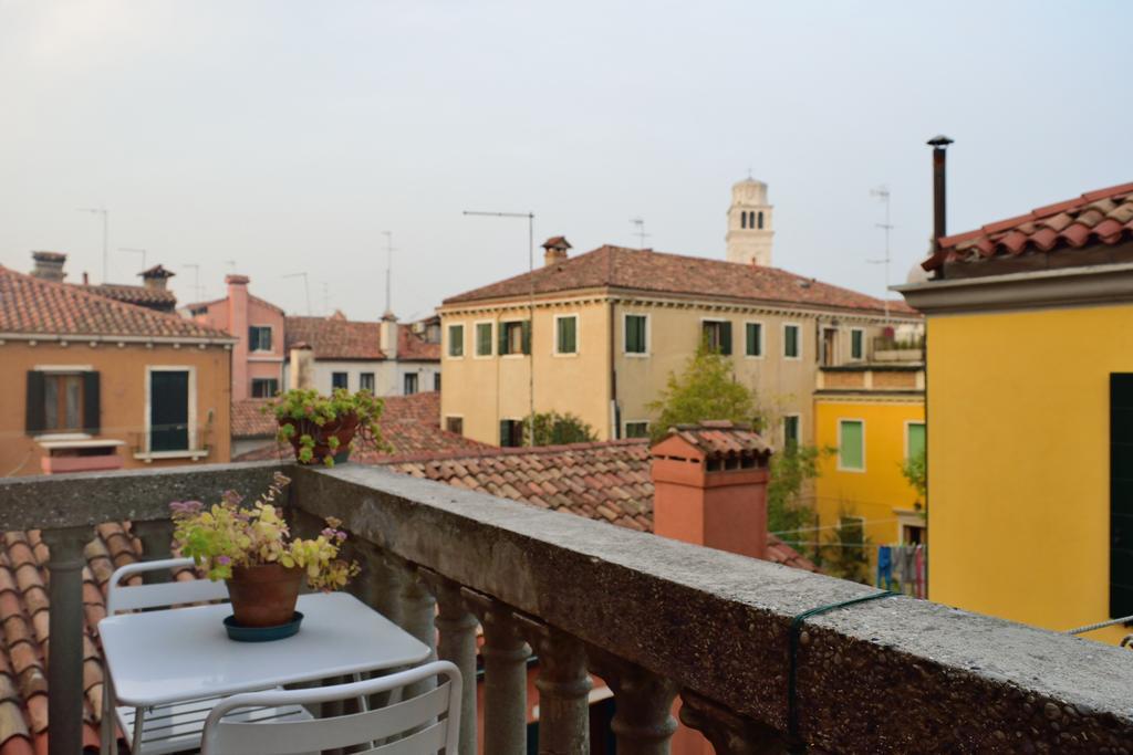 Apartment Biennale 252 *