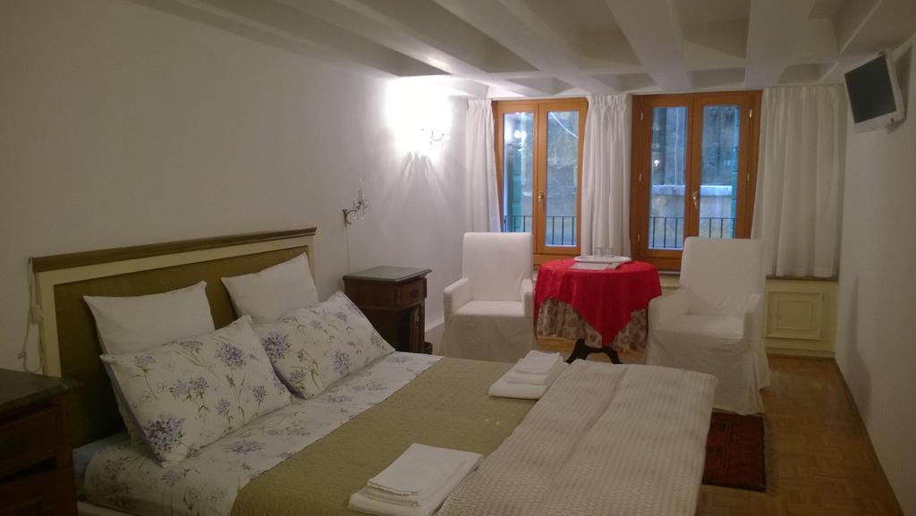 In Back To San Marco Tourist Apartment
