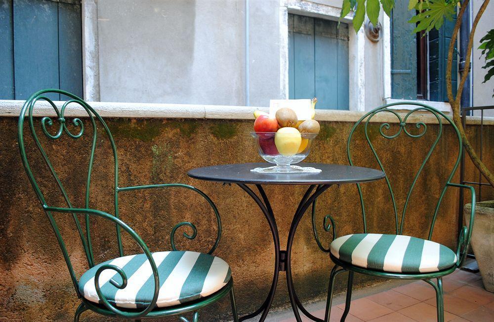 Palazzo Del Giglio Hotel