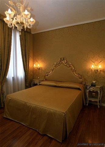 Casa Pisani Canal Guest house Venice