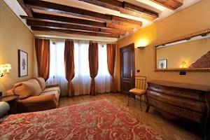 Apartment Byron Venice