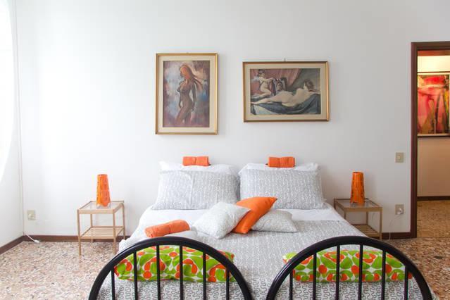 Lovely Canal View Apartment Venice